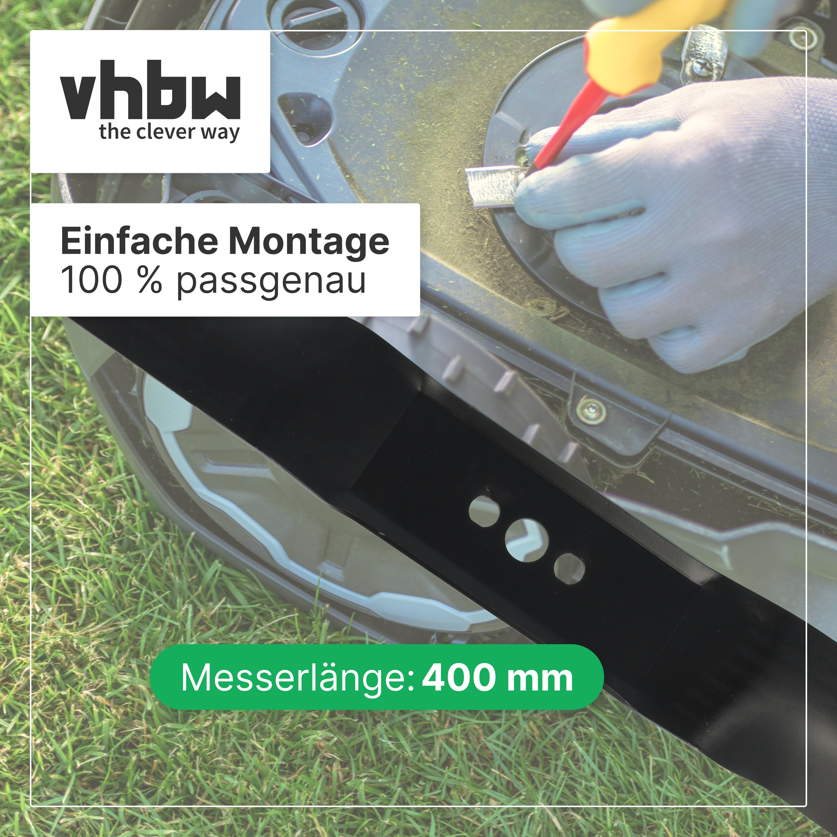 Gefügter Rasenmäher mit schwarzem Messer und Werkzeug.