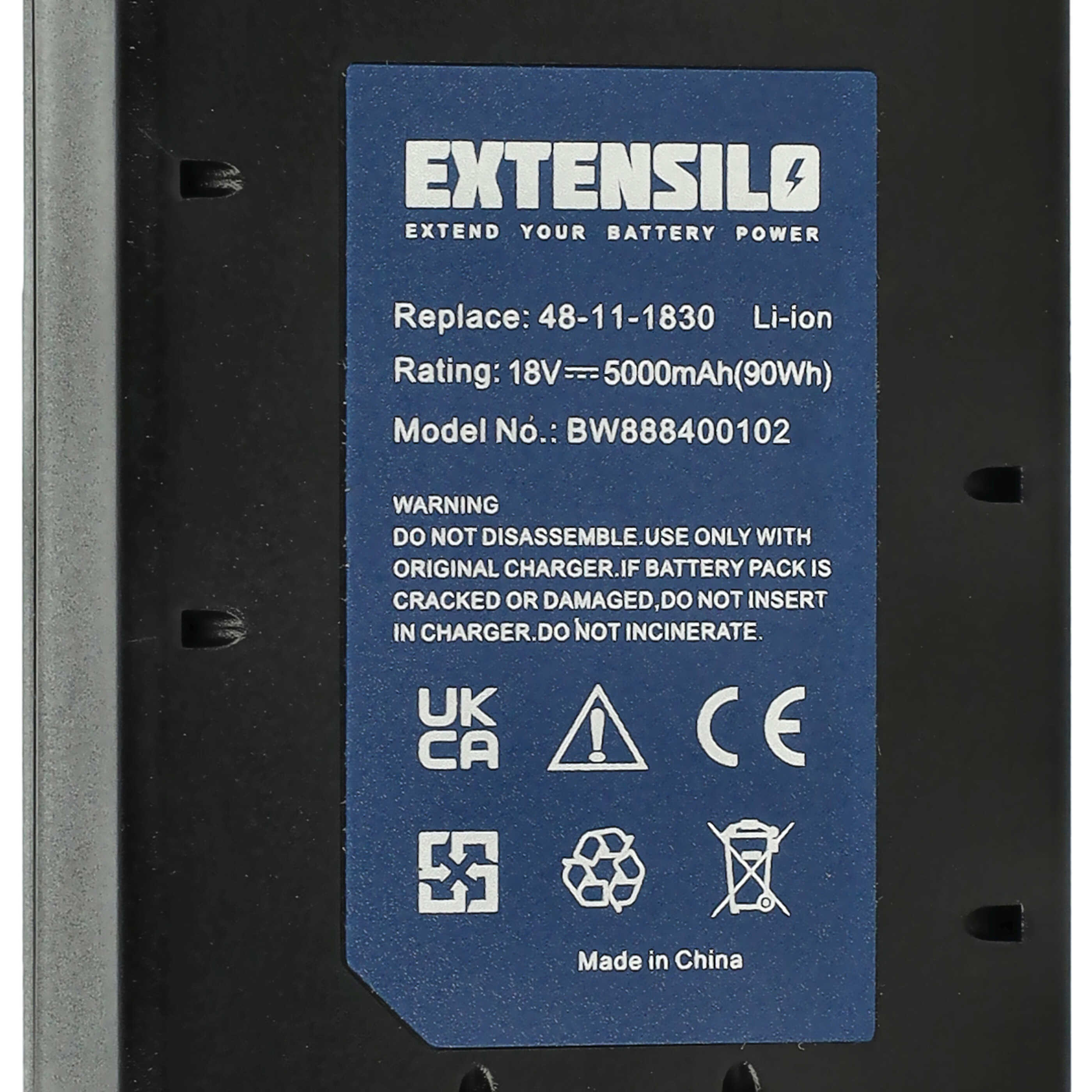 Ein blauer Aufkleber auf einem schwarzen Akku zeigt Extensilo, 18V, 5000mAh, mit Warnhinweisen.