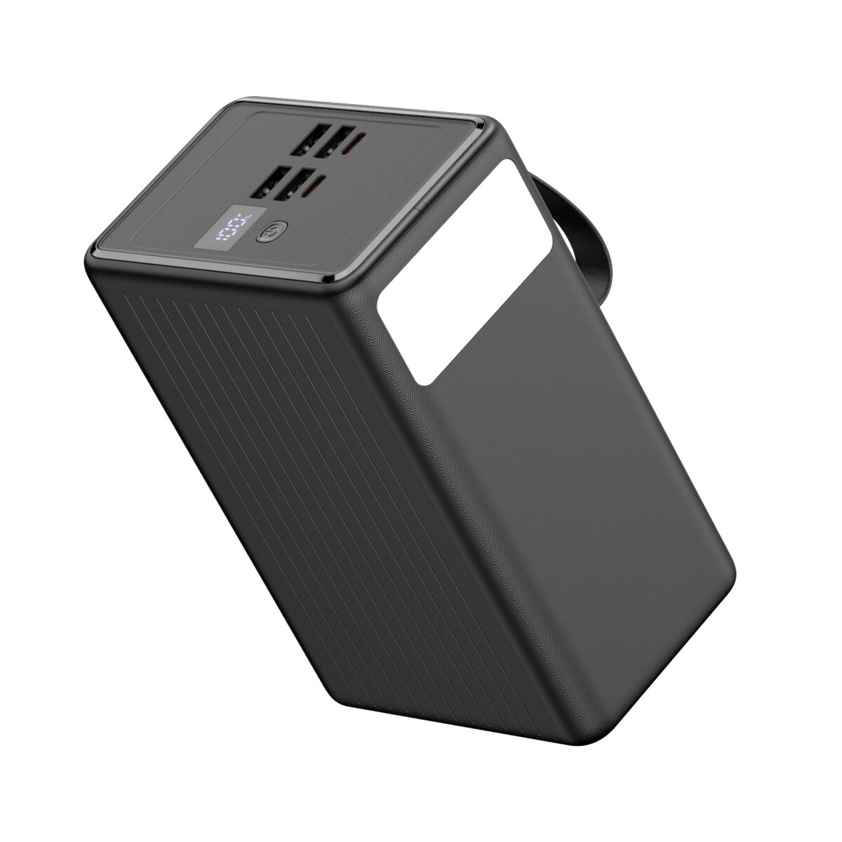 Schwarze tragbare Powerbank mit USB-Anschlüssen, digitaler Anzeige und eingebautem LED-Licht auf weißem Hintergrund.