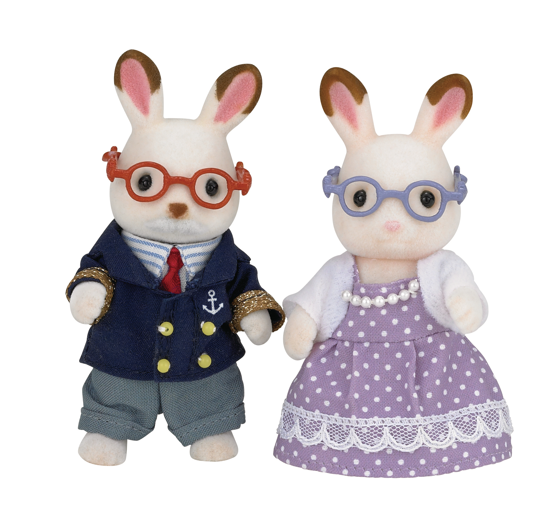 Zwei Kaninchenfiguren in eleganter Kleidung mit Brillen stehen nebeneinander auf weißem Grund.