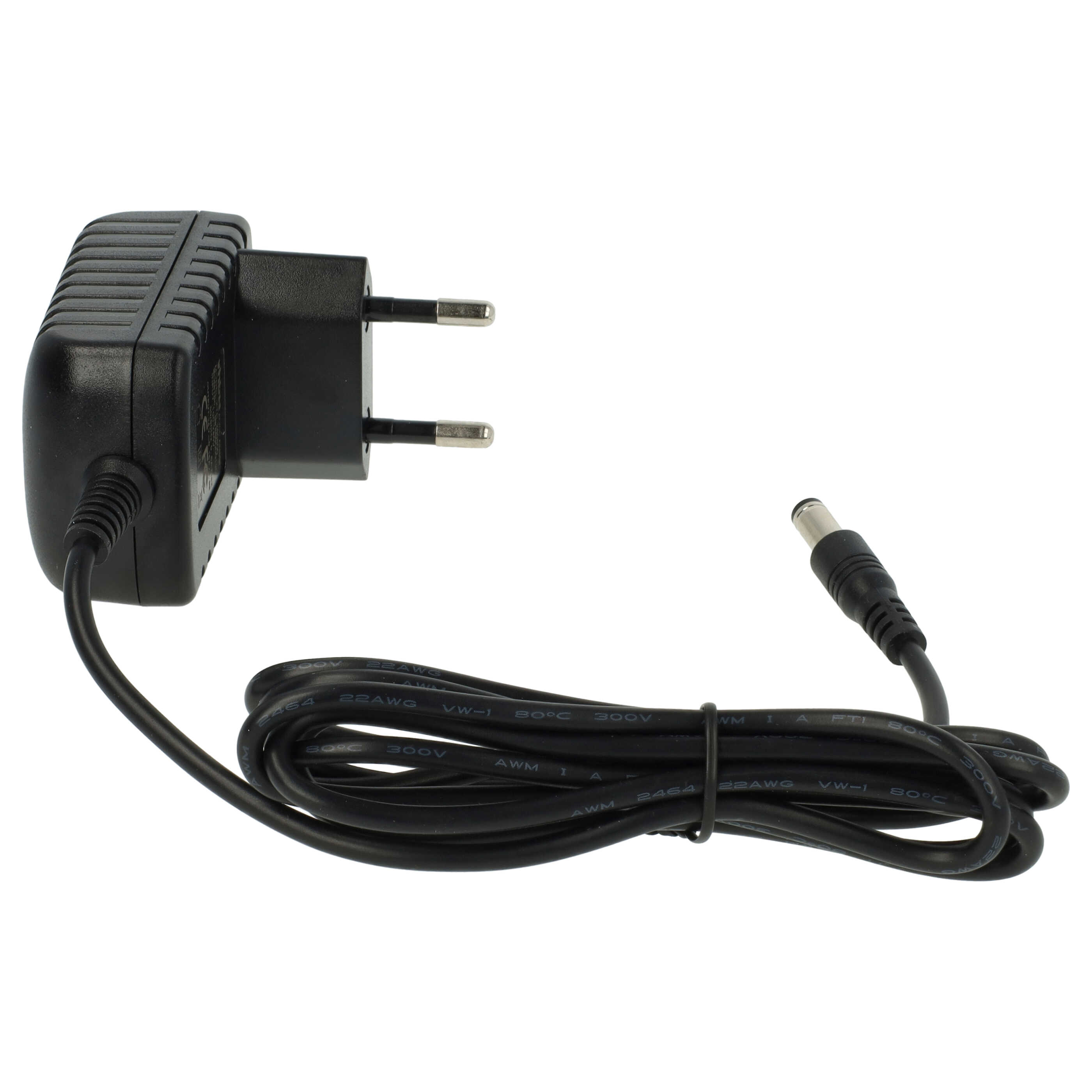Ein schwarzes Netzteil mit aufgerolltem Kabel und Hohlstecker, isoliert auf weißem Hintergrund.