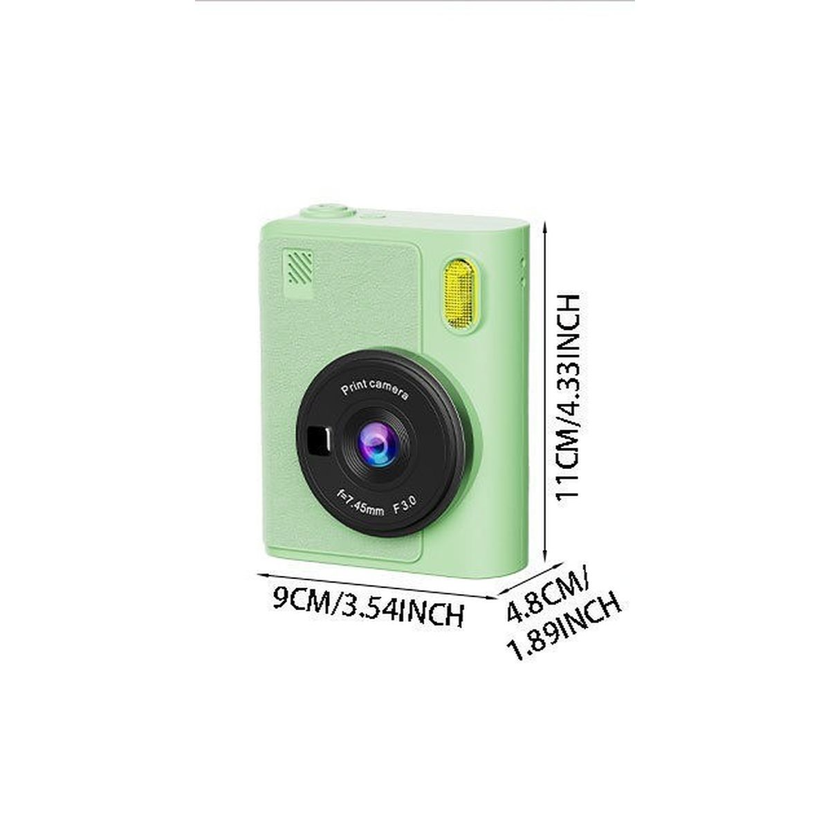 Grüne Sofortbildkamera mit Maßen: 11 cm Höhe, 9 cm Breite und 4,8 cm Tiefe.