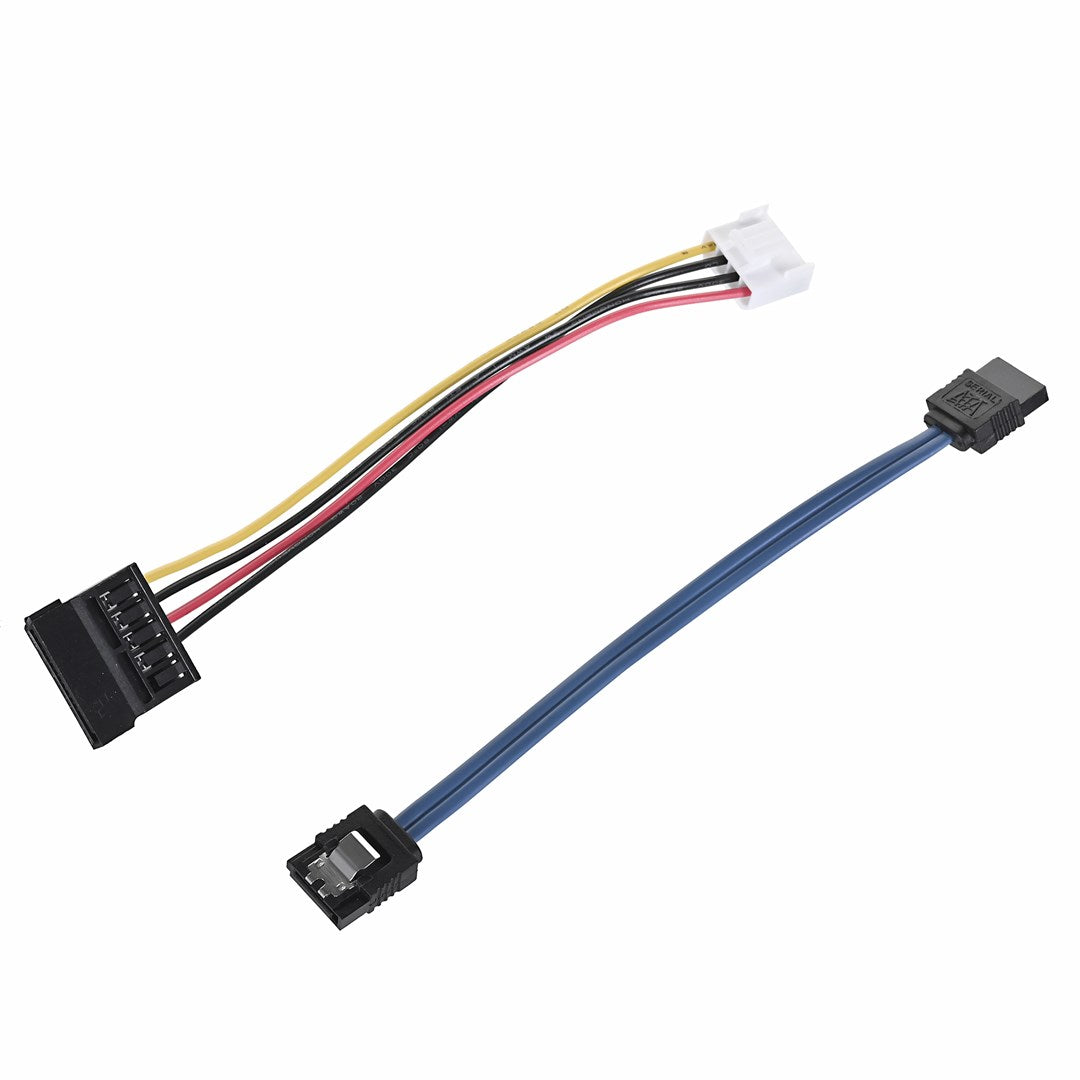 Dwa kable komputerowe na białym tle: wielokolorowy kabel zasilający i niebieski kabel danych SATA.