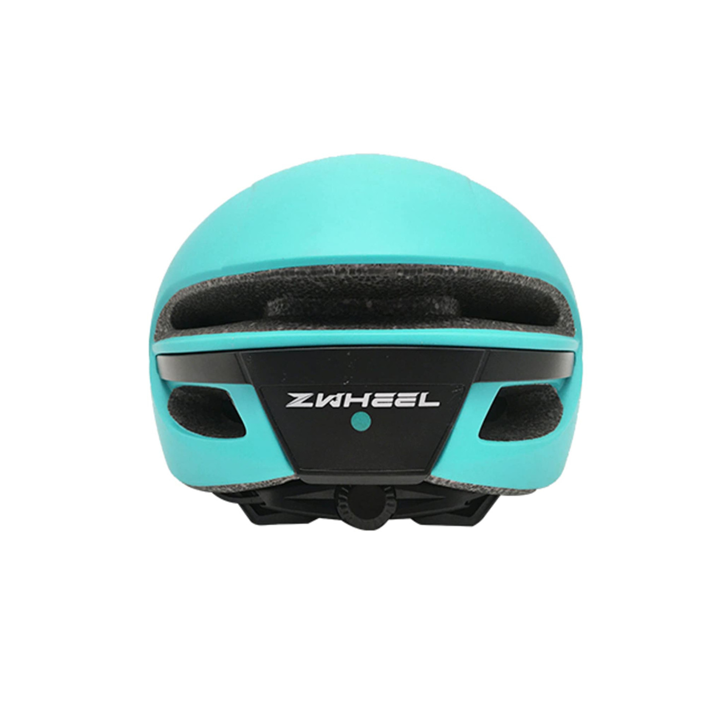 Un casco de bicicleta turquesa con logotipo negro y aberturas de ventilación visto desde atrás.