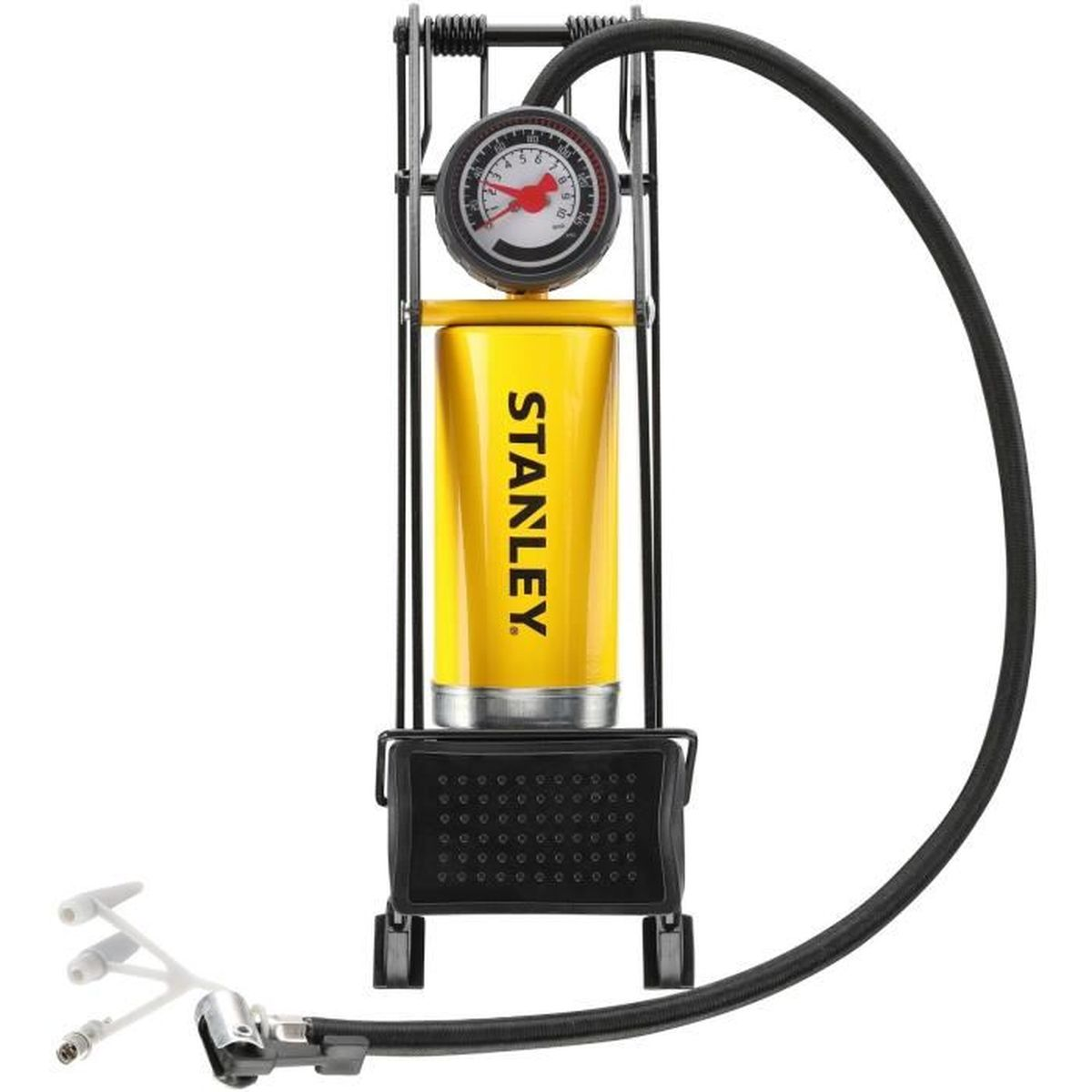 Eine gelb-schwarze Stanley-Fußluftpumpe mit Manometer und schwarzem Schlauch auf weißem Hintergrund.
