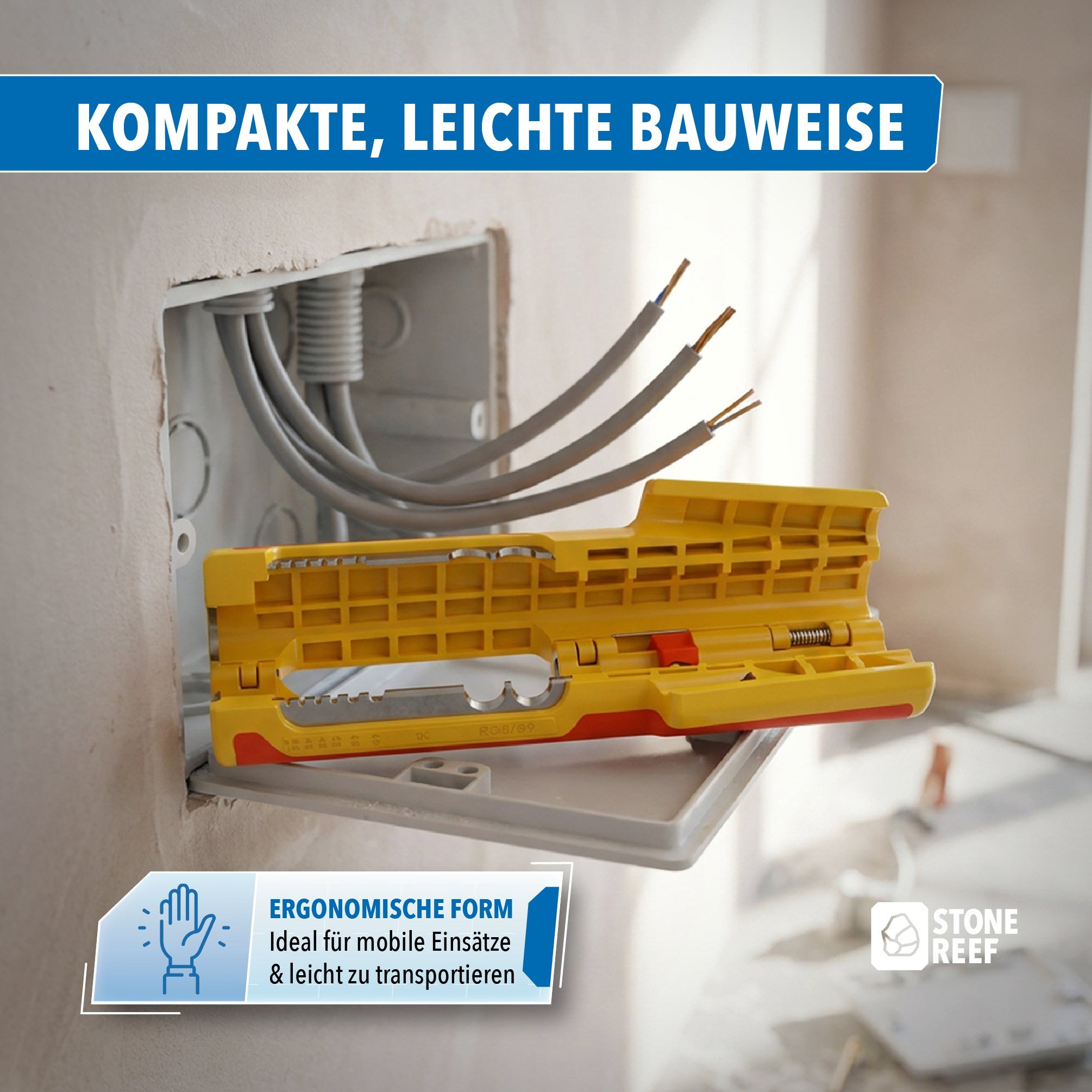 Ein gelbes Werkzeug liegt vor einer Unterputzdose mit herausragenden Kabeln.