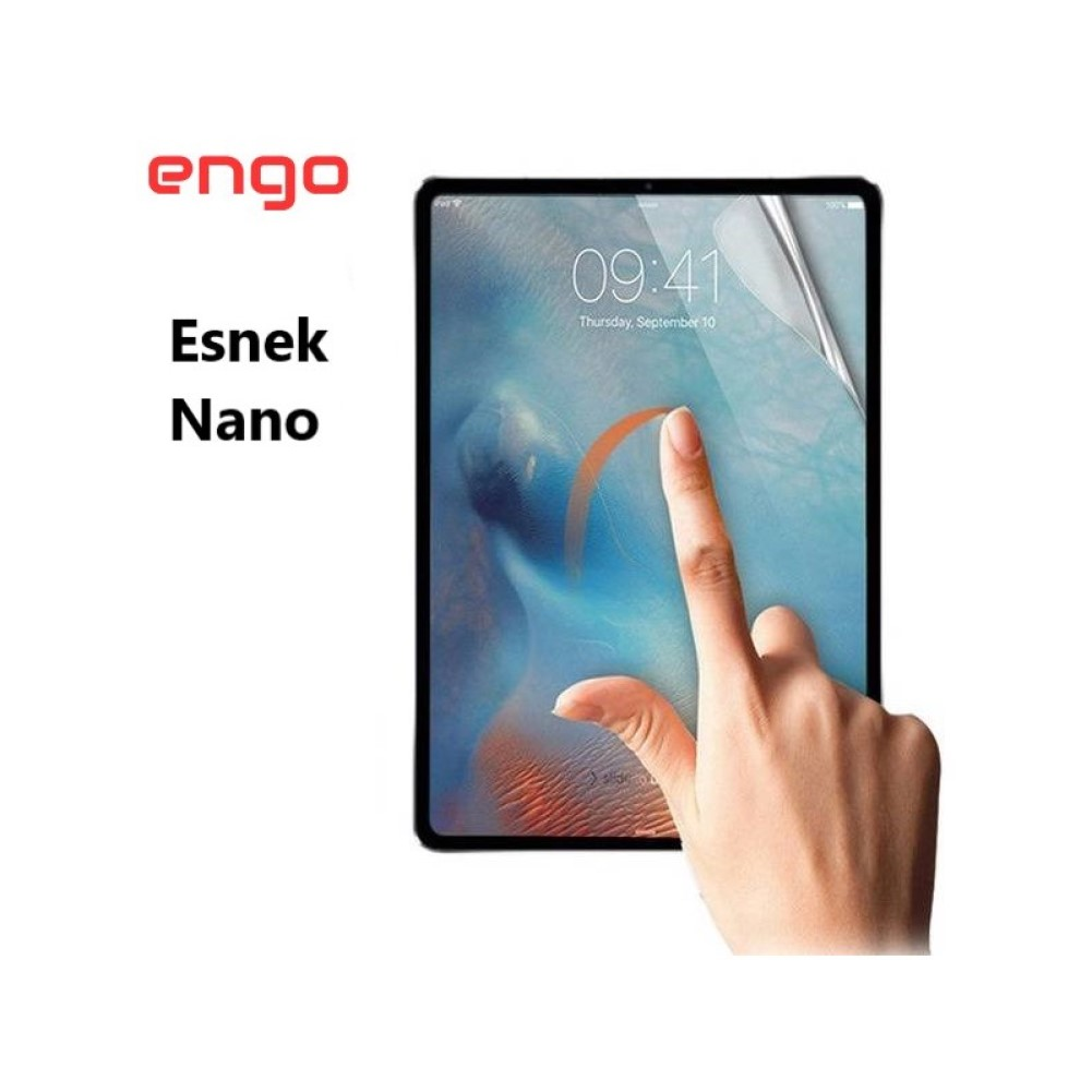 Koruyucu filmli tablet ekranına dokunan el ve yanında Engo Esnek Nano logosu.