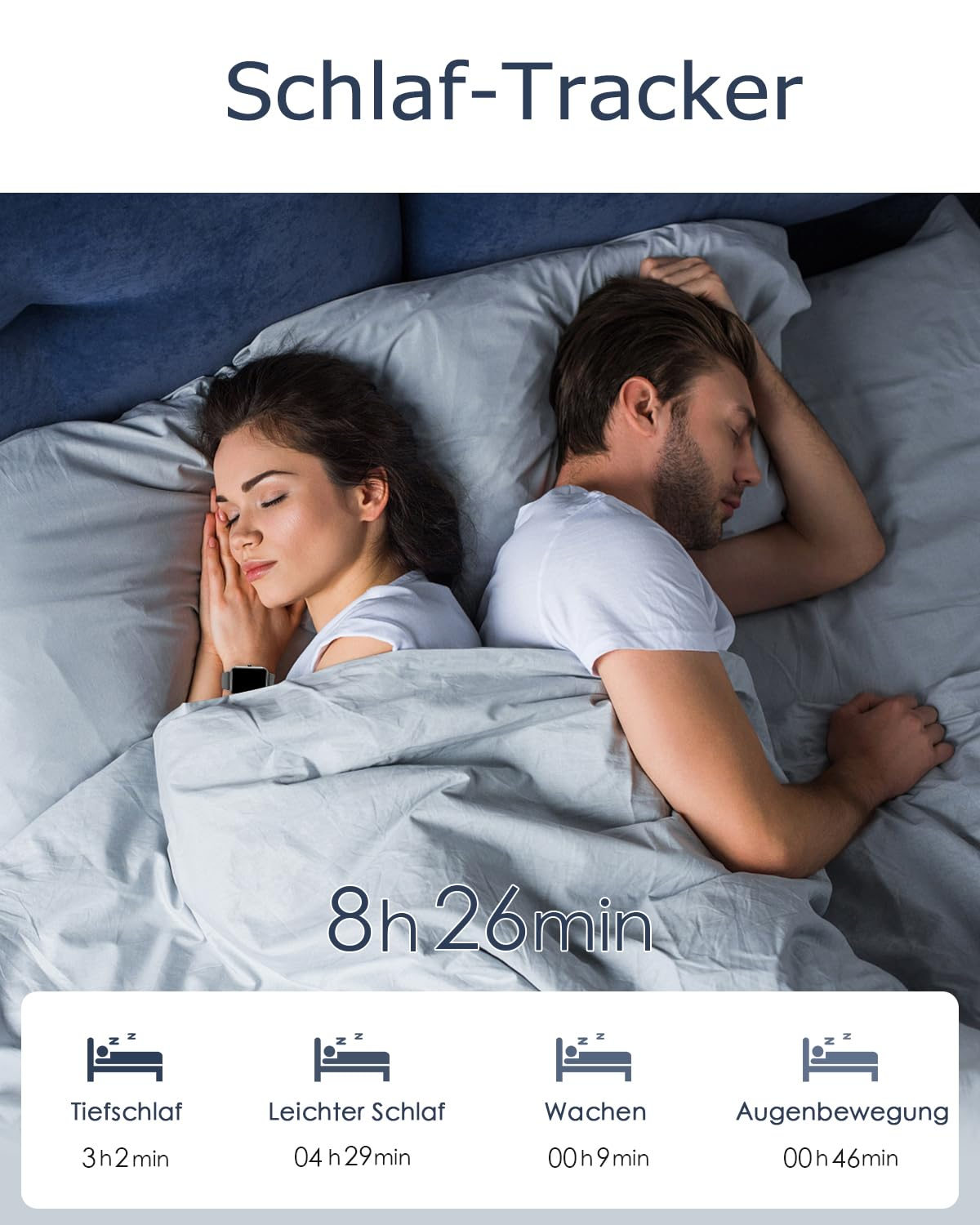 Ein Paar schläft im Bett, darüber zeigt ein Sleep-Tracker 8h 26min und Schlafphasen an.