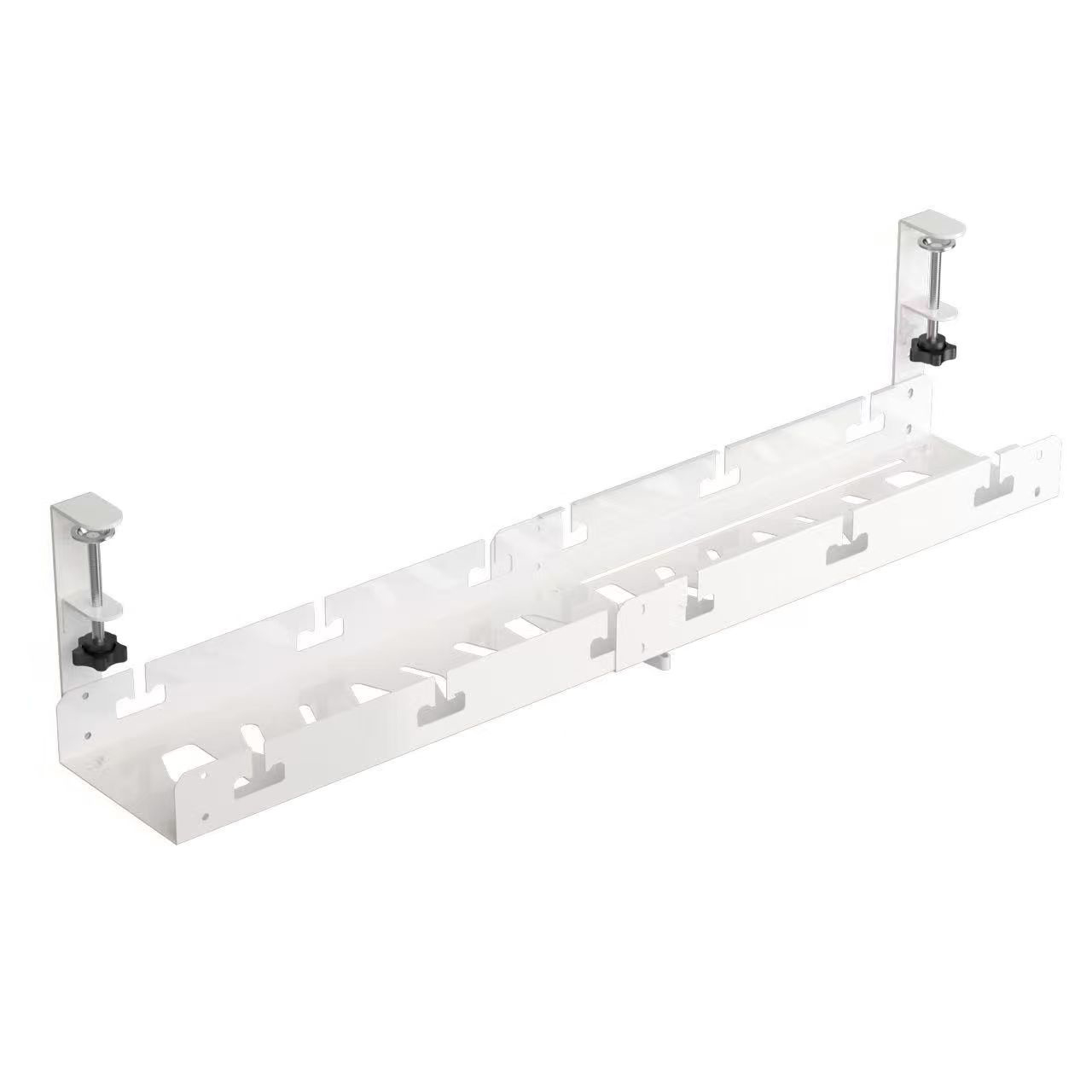 Ein weißes Kabelmanagement-Tray aus Metall mit verstellbaren Tischklemmen an den Enden auf weißem Hintergrund.