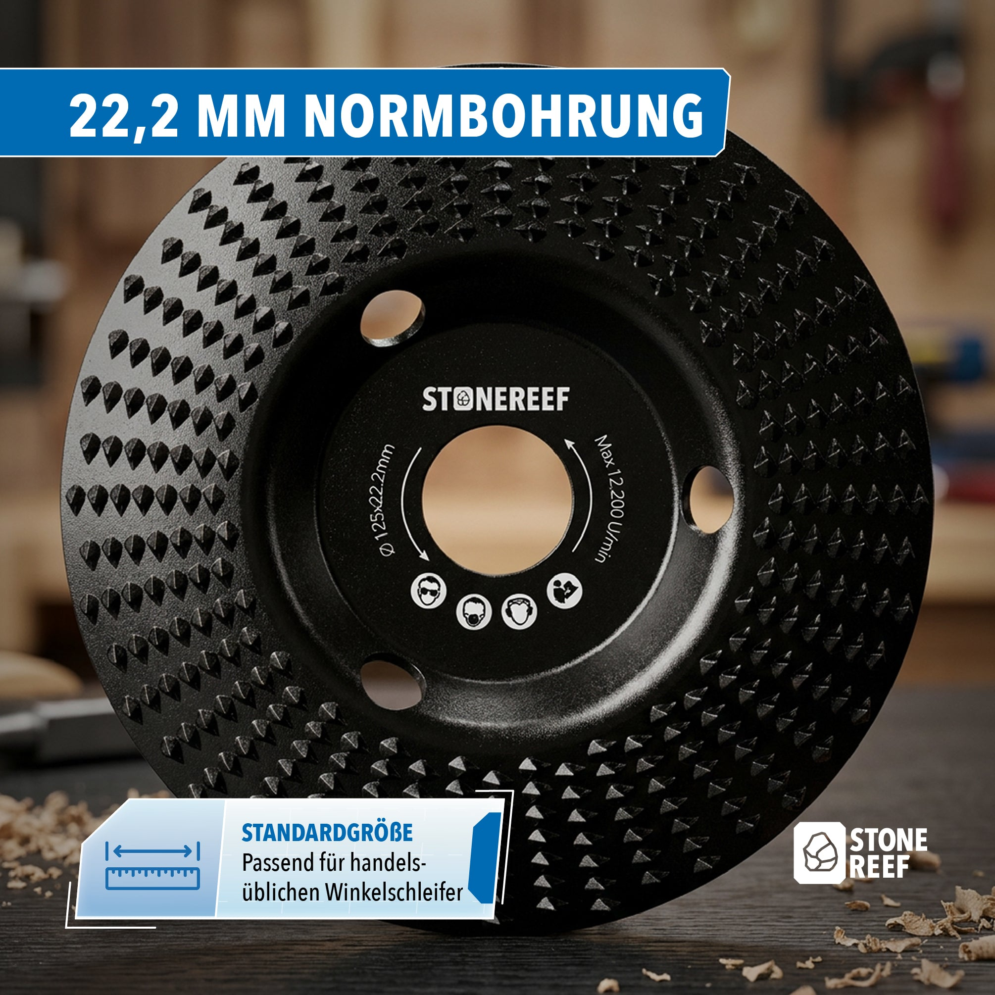 Schwarze Schleifscheibe mit Zacken auf Holztisch mit Textüberlagerungen.