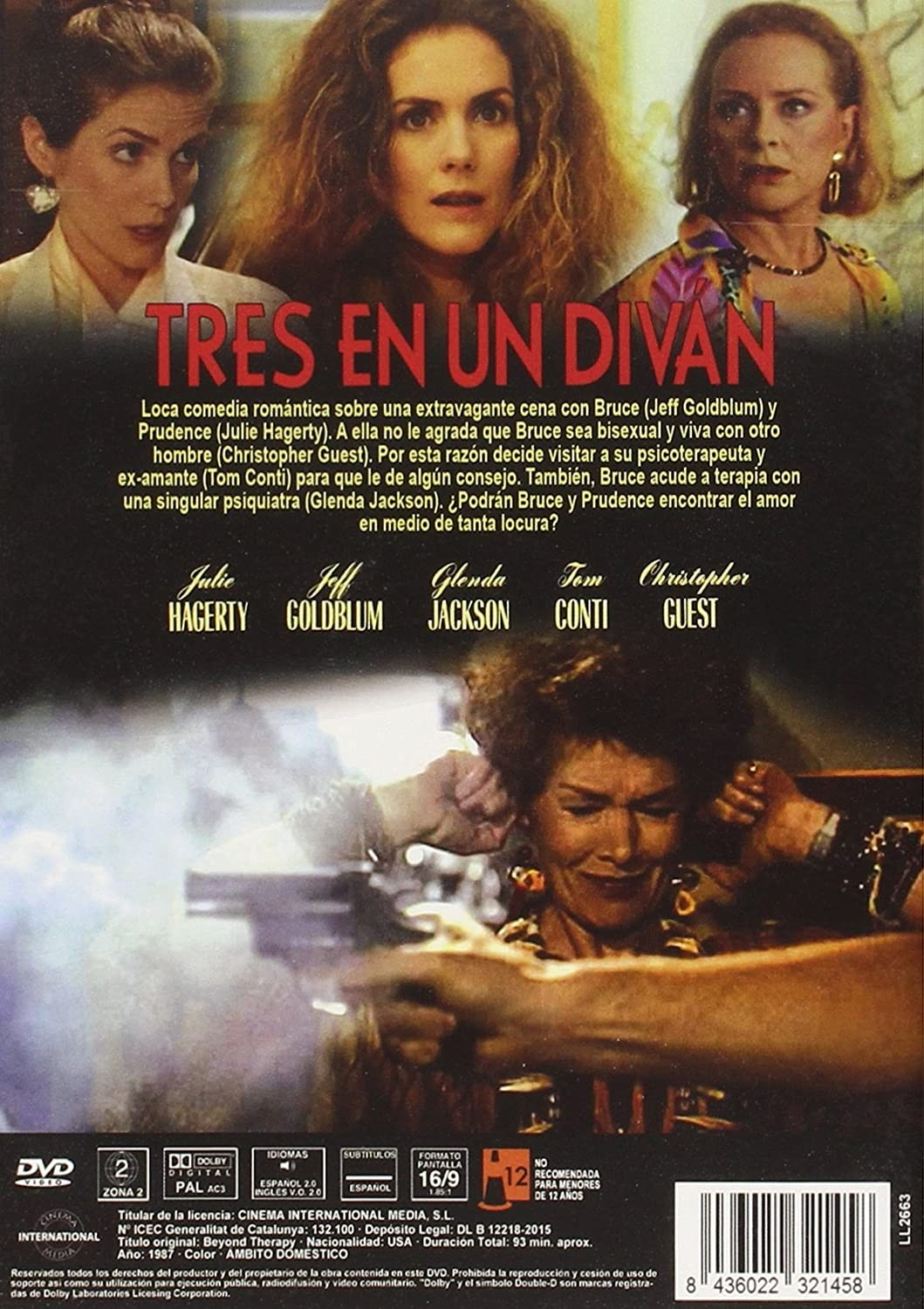 Carátula de DVD de Tres en un diván con tres mujeres arriba, nombres del reparto, título rojo y código de barras.