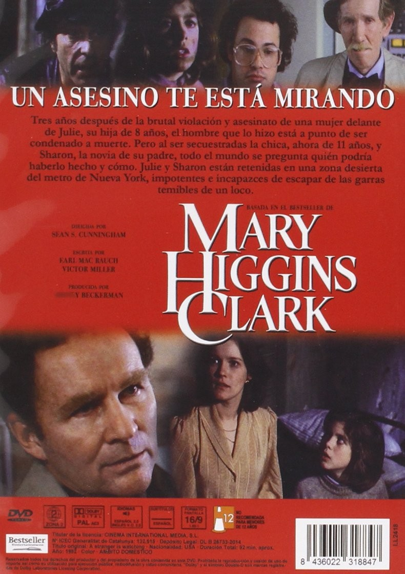 Carátula de película de Mary Higgins Clark con cuatro figuras arriba, letras grandes e imágenes de escenas abajo.