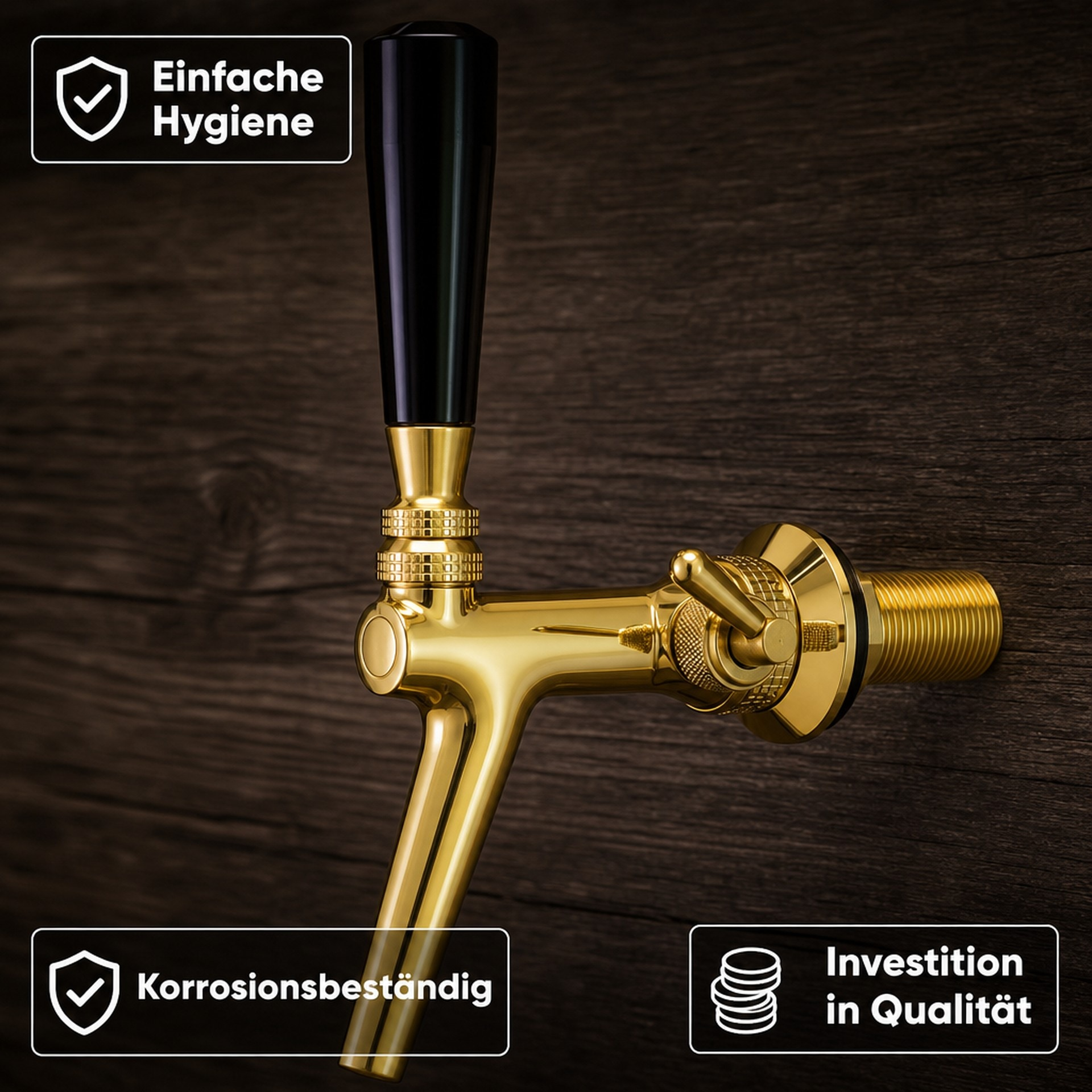 Goudkleurige bierkraan met zwarte hendel tegen donkere houten achtergrond en tekst.