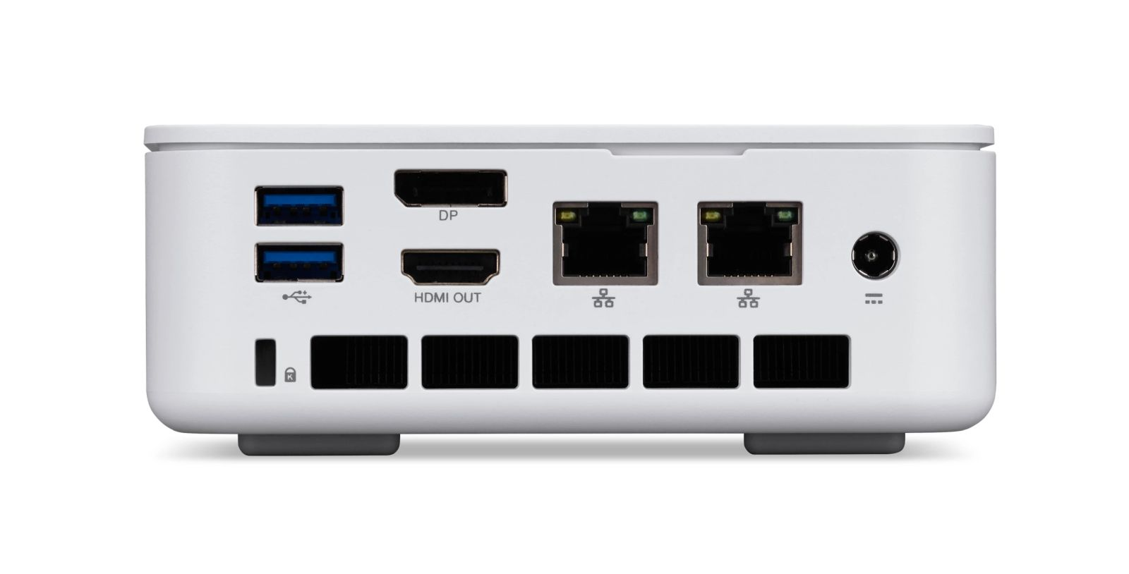 Rückseite eines weißen Mini-PCs mit USB-, HDMI-, DP-, Ethernet-Anschlüssen und Stromanschluss.