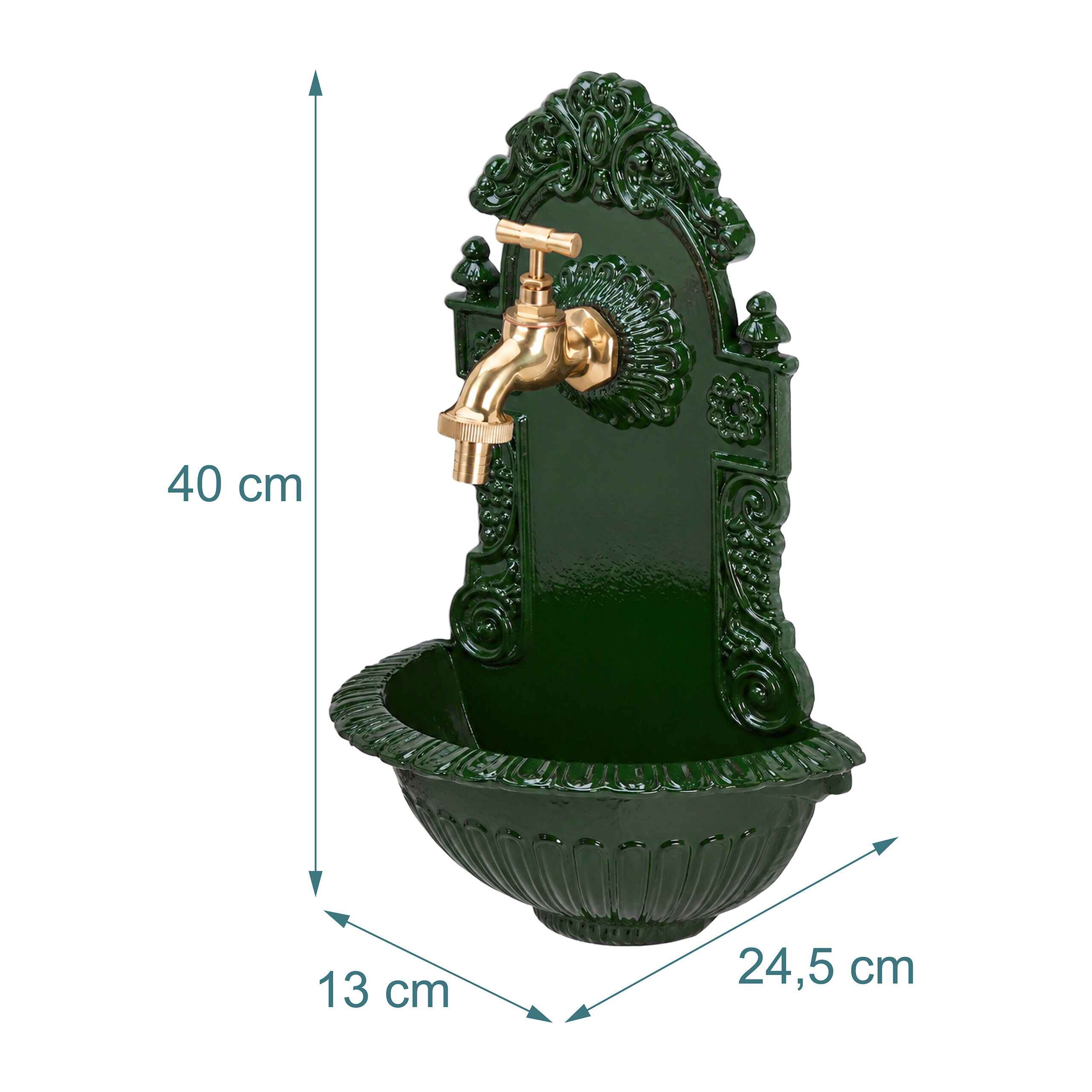 Grüner Wandbrunnen mit goldfarbenem Wasserhahn, 40 cm Höhe, 13 cm Tiefe und 24,5 cm Breite.