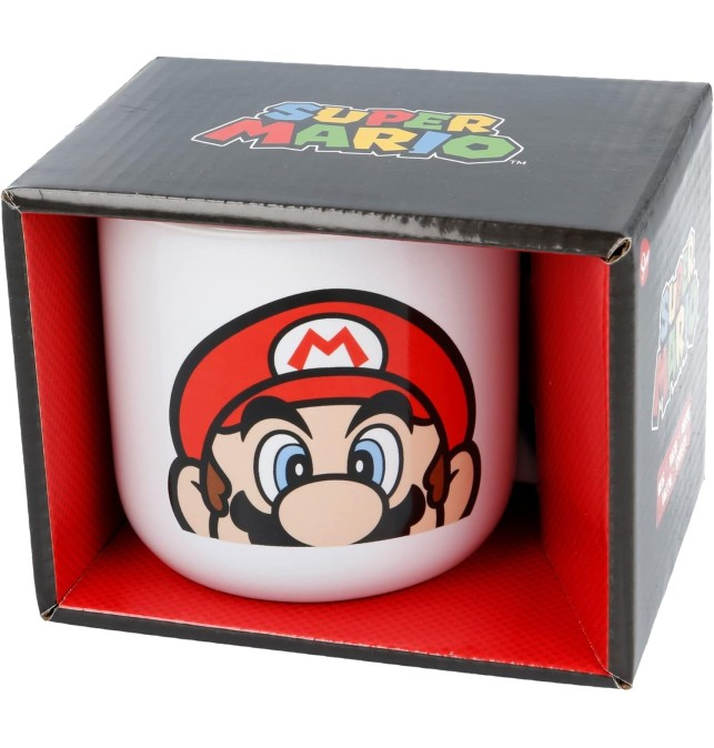 Una taza blanca de Super Mario dentro de su caja de embalaje.