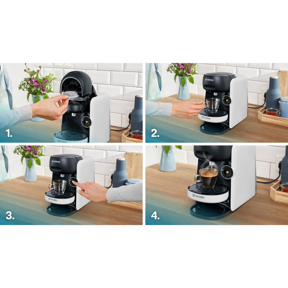 Vier Schritte zur Kaffezubereitung mit einer weißen Bosch Tassimo Maschine in einer Küche.