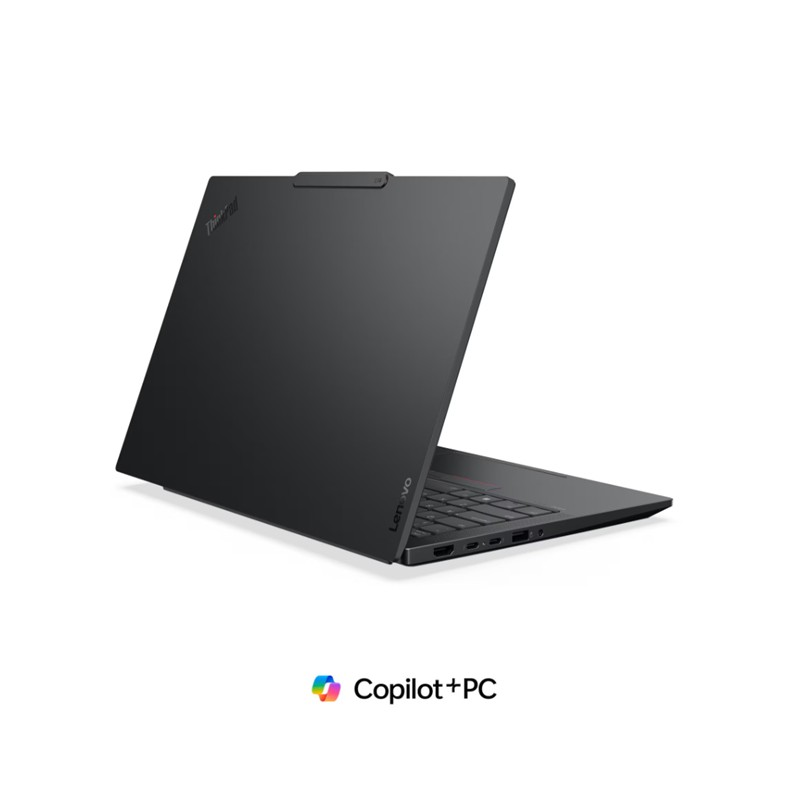 Beyaz arka planda açık ekranlı siyah bir Lenovo ThinkPad dizüstü bilgisayar, altında Copilot+PC yazısı var.