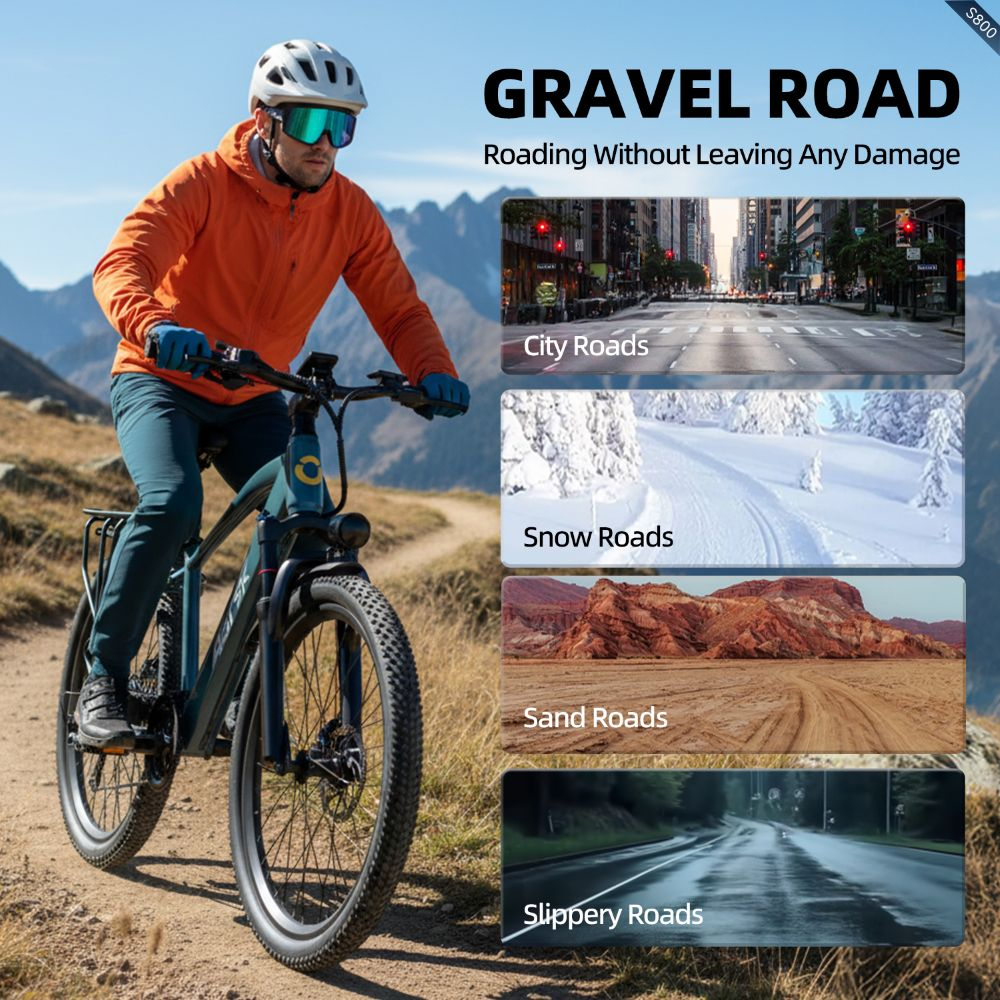 Un hombre monta en una bicicleta de gravel azul por un sendero de montaña. A la derecha hay cuatro imágenes de carreteras.