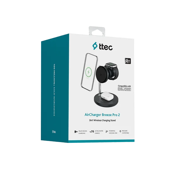 Siyah arka planda ttec AirCharger Breeze Pro 2 3ü1 arada kablosuz şarj standının ambalaj kutusu.