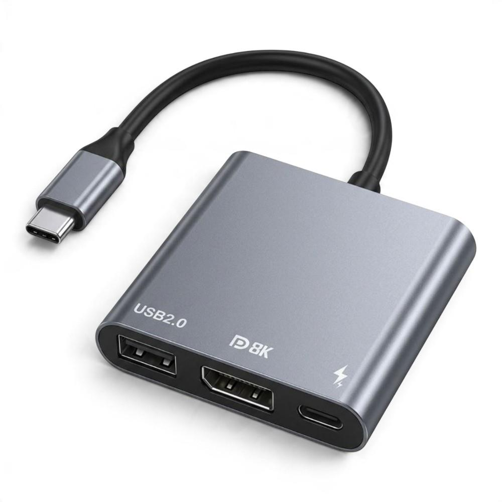 USB 2.0, DisplayPort 8K ve USB-C bağlantı noktalarına sahip gri USB-C hub, kısa bir siyah kabloya bağlı.