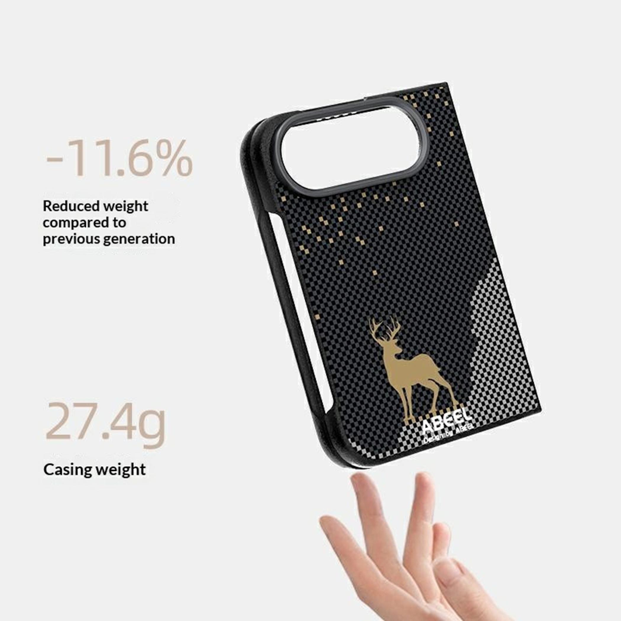 Handyhülle mit Hirsch-Logo schwebt über einer Hand, Text zeigt -11,6% Gewicht.