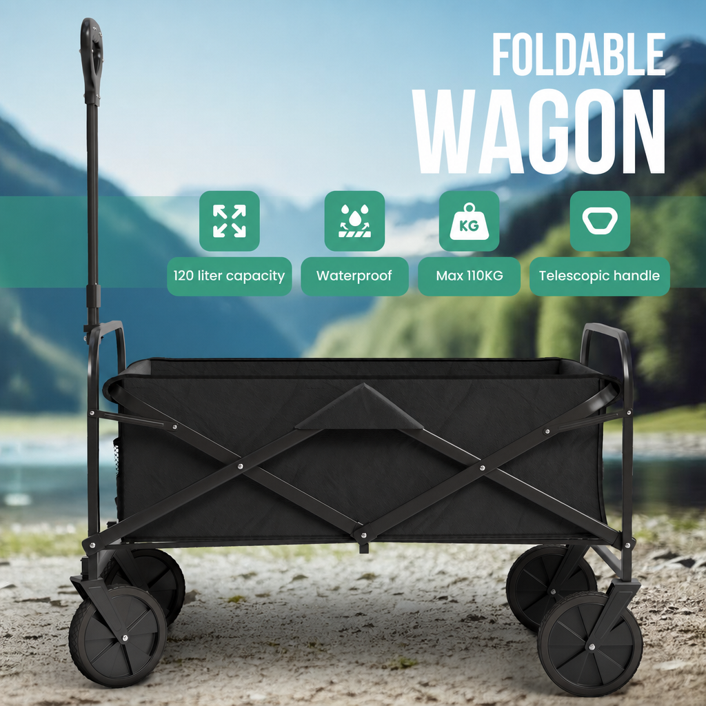 Ein schwarzer Klappbollerwagen outdoors mit Teleskopgriff vor einer Berglandschaft.