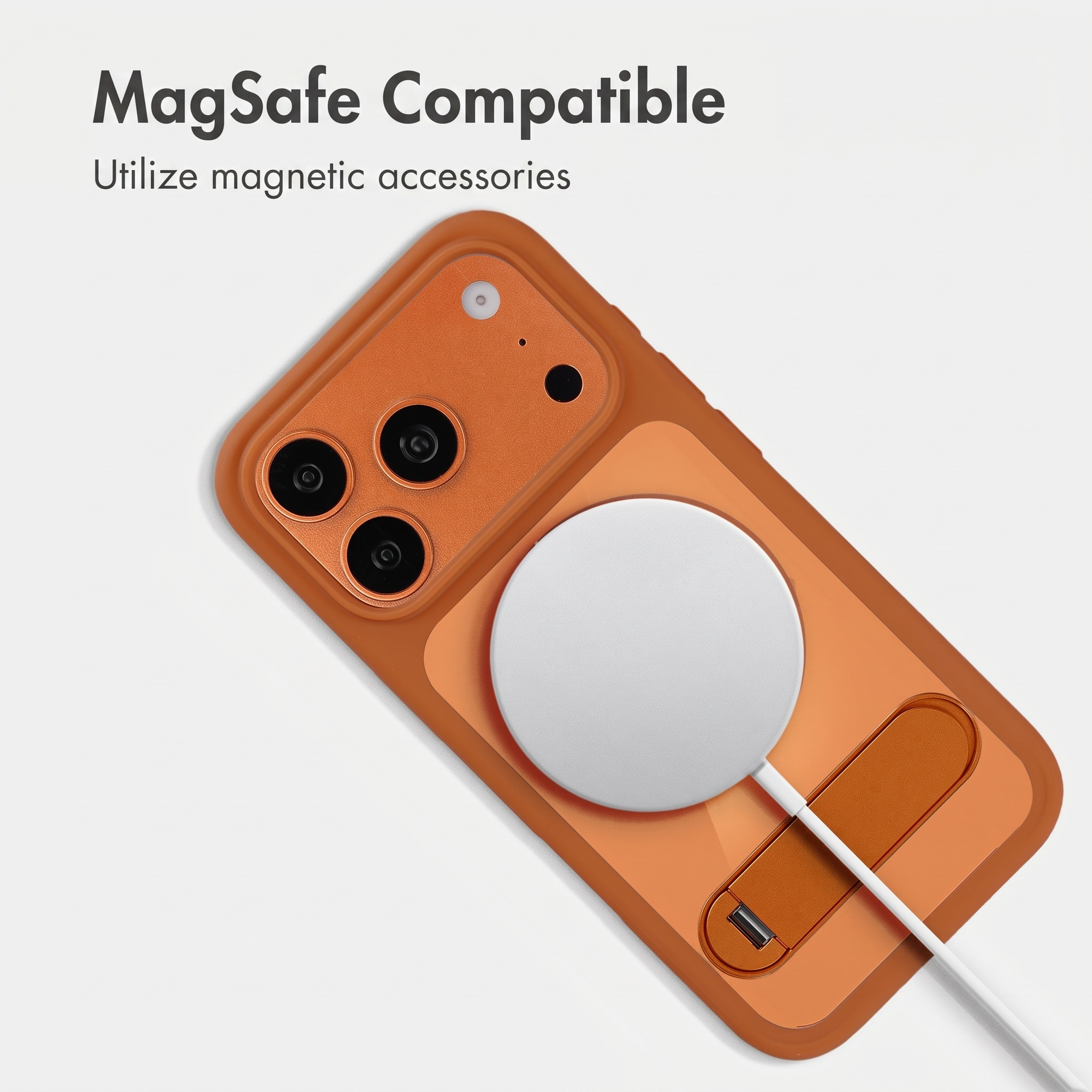 Ein orangefarbenes Smartphone mit MagSafe-Ladegerät und Ständer auf weißem Hintergrund.