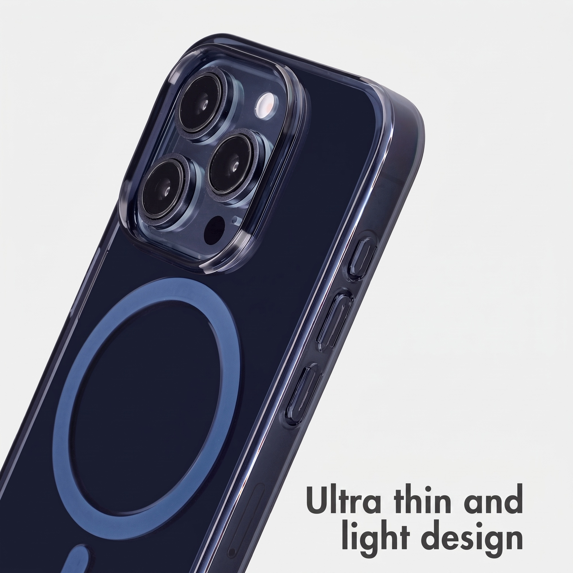 Dunkelblaues Smartphone in transparenter Schutzhülle mit runder Magnetring-Markierung auf der Rückseite.