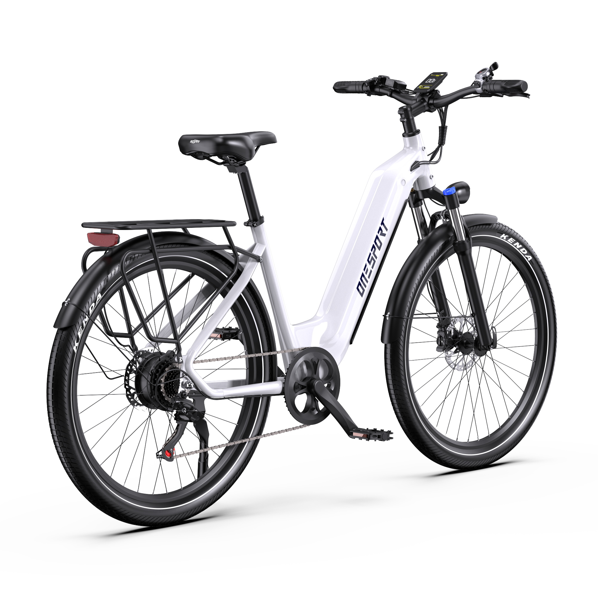 Una bicicleta eléctrica blanca con portaequipajes negro y horquilla de suspensión delantera sobre fondo blanco.