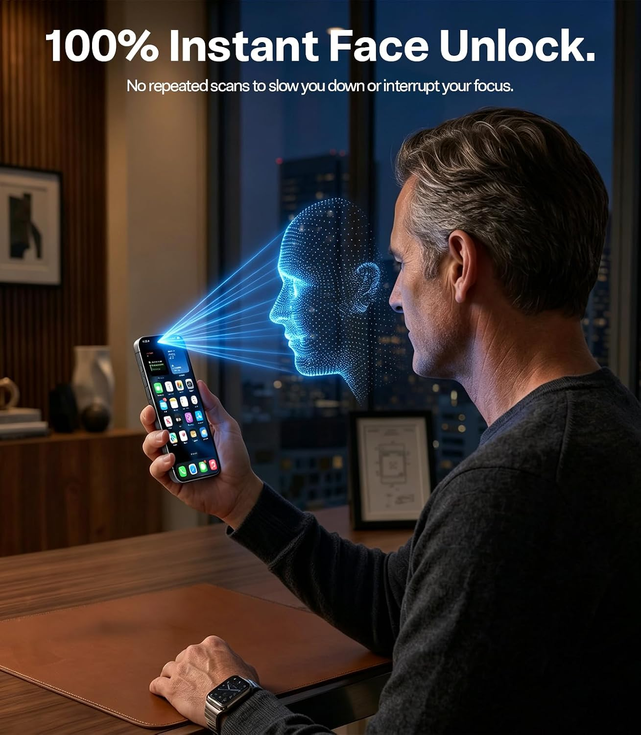 Ein Mann nutzt Gesichtsentsperrung auf seinem Smartphone in einem Raum bei Nacht.