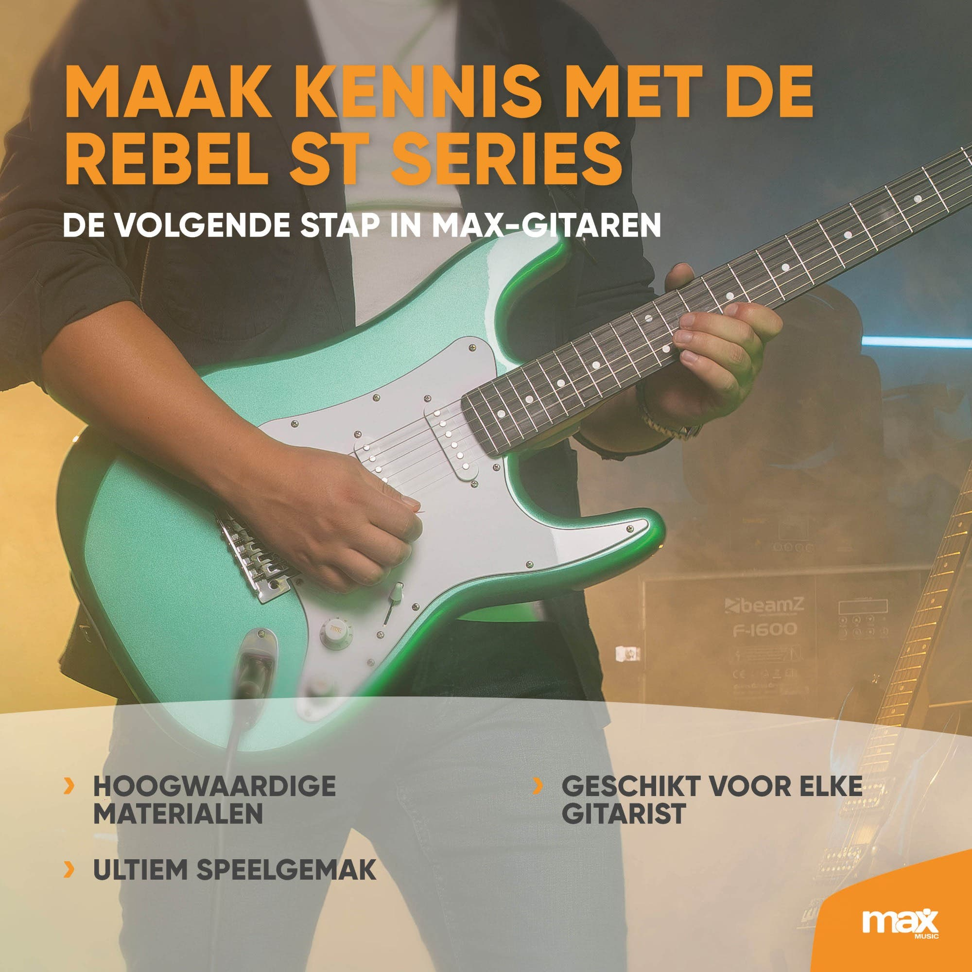 Ein Gitarrist spielt eine glänzende mintgrüne E-Gitarre der Rebel ST Series vor orangefarbenem Hintergrund.