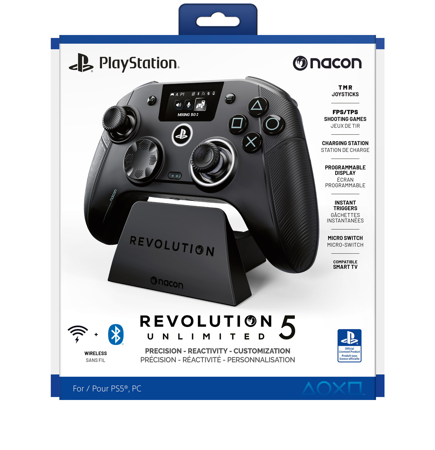 Nacon Revolution 5 Pro Wireless Controller auf Ladestation, in Verpackung für PS5 und PC.