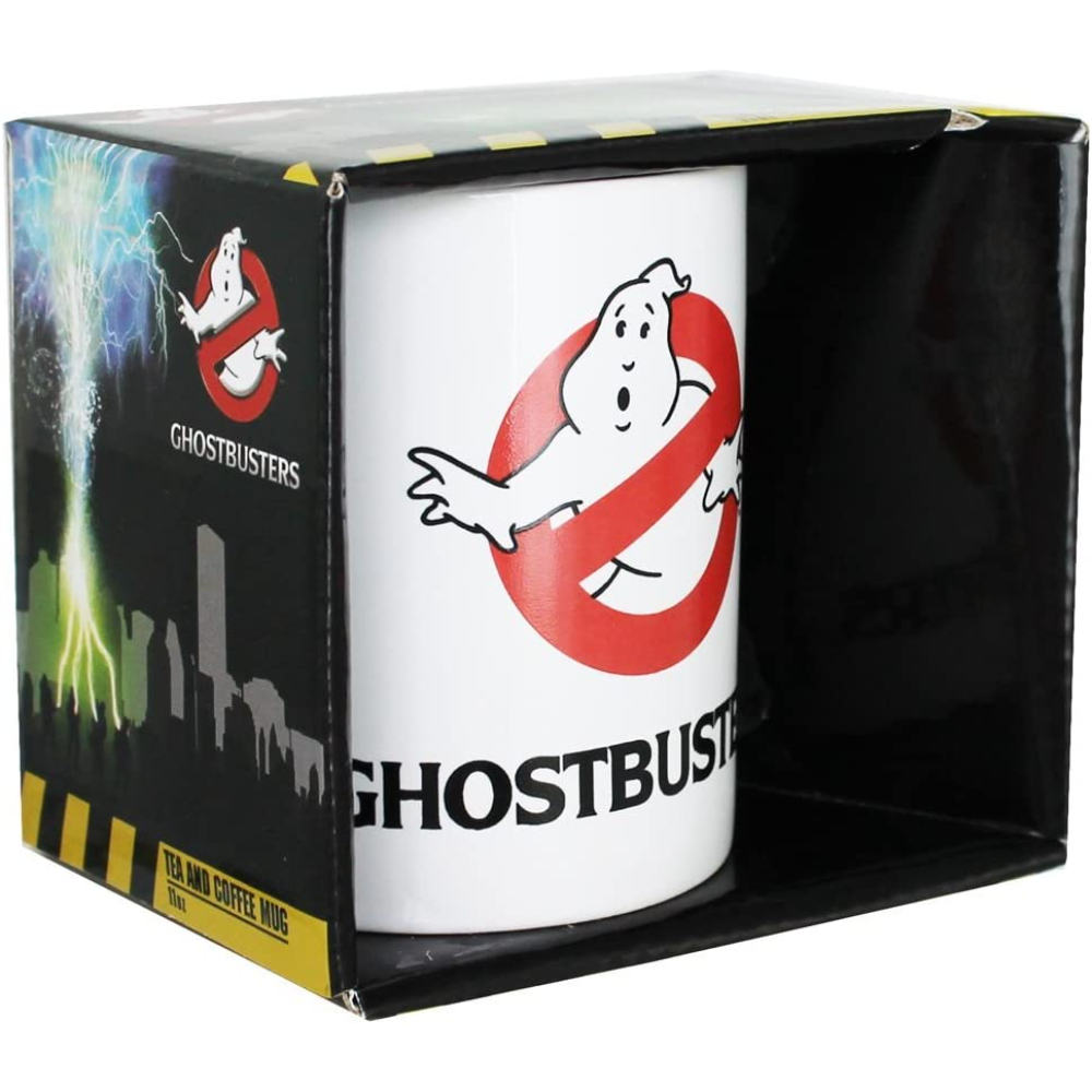 Una taza de Ghostbusters dentro de una caja negra y amarilla con el logotipo.