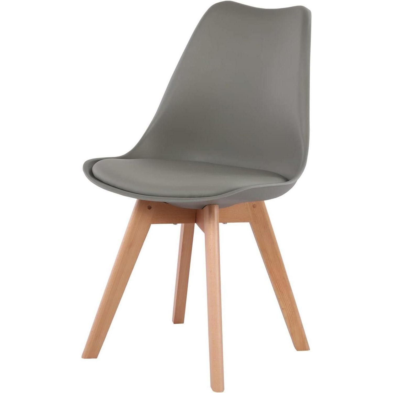 Una moderna sedia da pranzo grigia con seduta imbottita e quattro gambe in legno chiaro.