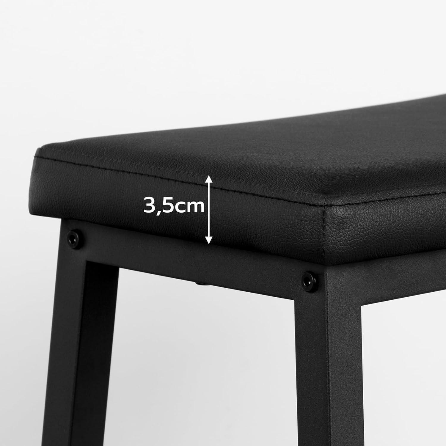 Primo piano di una panca in pelle nera con indicatore di dimensione di 3,5 cm su sfondo bianco.