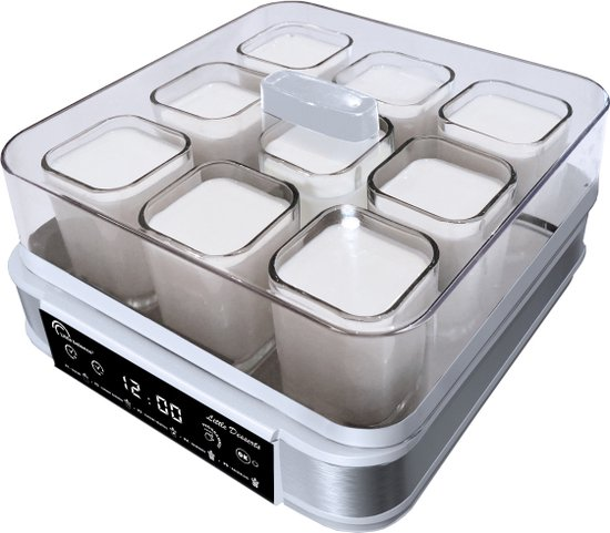 Una yogurtera blanca con tapa transparente y nueve tarros llenos sobre una base con pantalla digital.