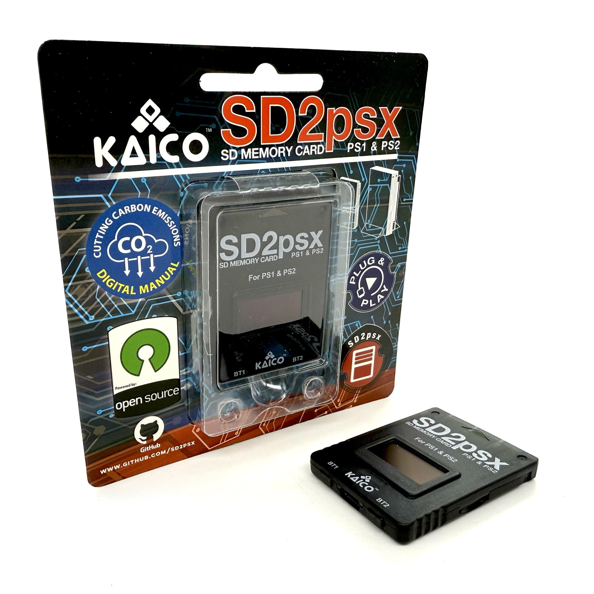 Carte mémoire SD Kaico SD2psx pour PS1 et PS2 dans son emballage avec une autre unité devant.