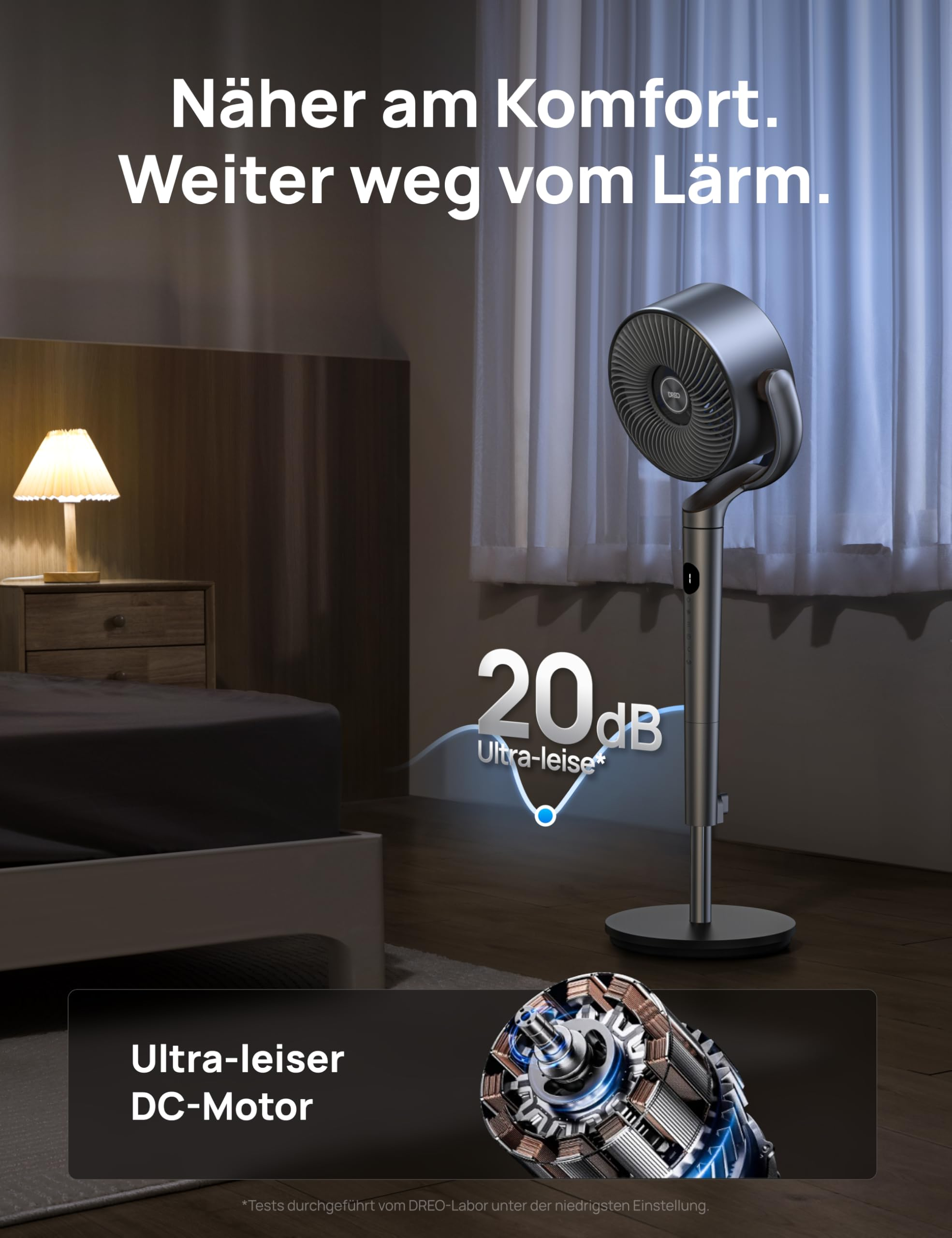 Moderne Standventilator in einem Schlafzimmer neben dem Bett mit Textüberlagerung zu leiser Leistung.