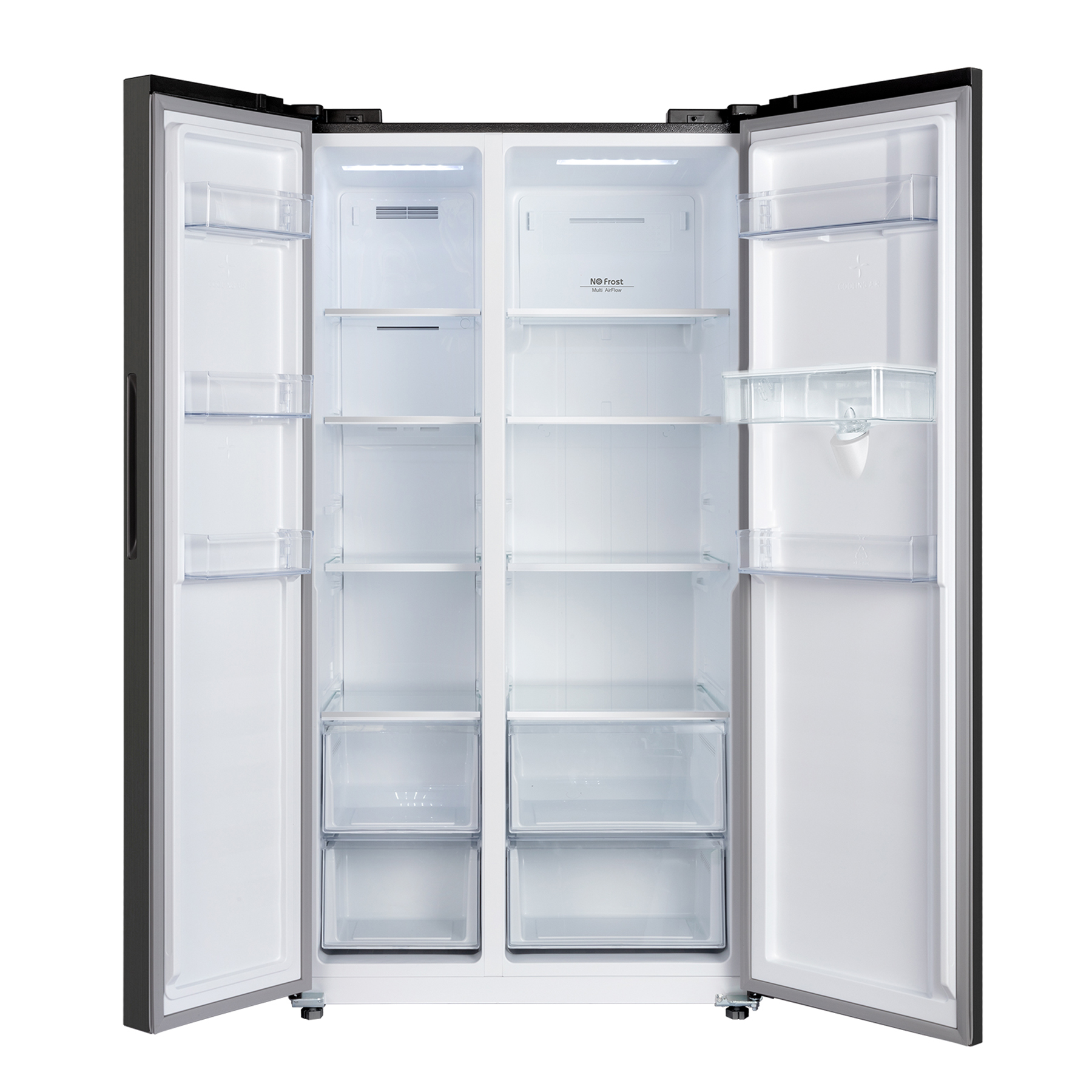 Ein offener, leerer schwarzer Side-by-Side-Kühlschrank mit Glasböden und Türfächern.