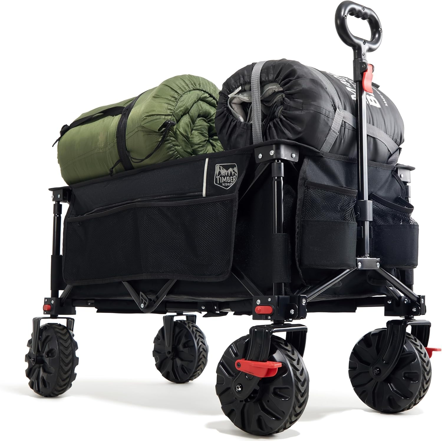 Un chariot utilitaire pliable noir transporte un sac de couchage vert et un noir.