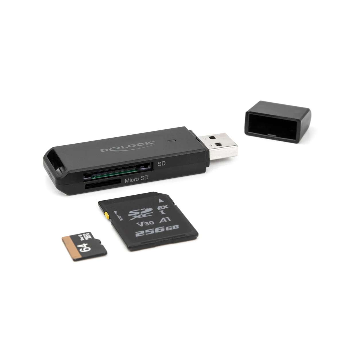 Schwarzer USB-Kartenleser mit SD- und Micro-SD-Karten sowie einer Schutzkappe auf weißem Hintergrund.