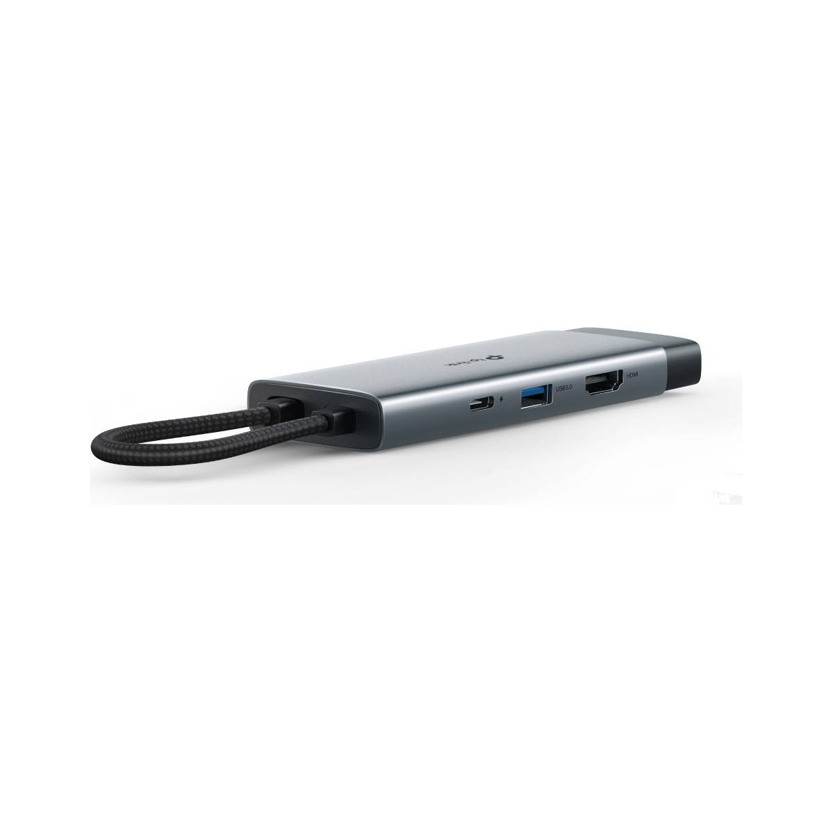 Beyaz arka planda çoklu bağlantı noktalarına ve bağlı siyah kabloya sahip gri USB-C hub.
