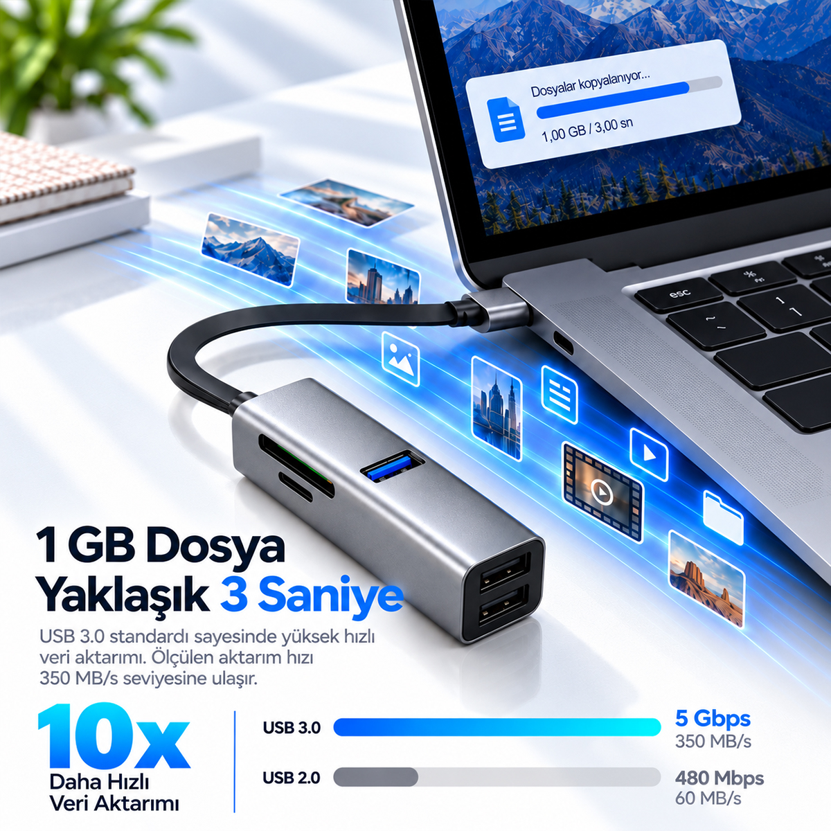 Bir dizüstü bilgisayara bağlı gümüş renkli USB çoklayıcı ve hızlı veri aktarımını gösteren mavi ışıklar.