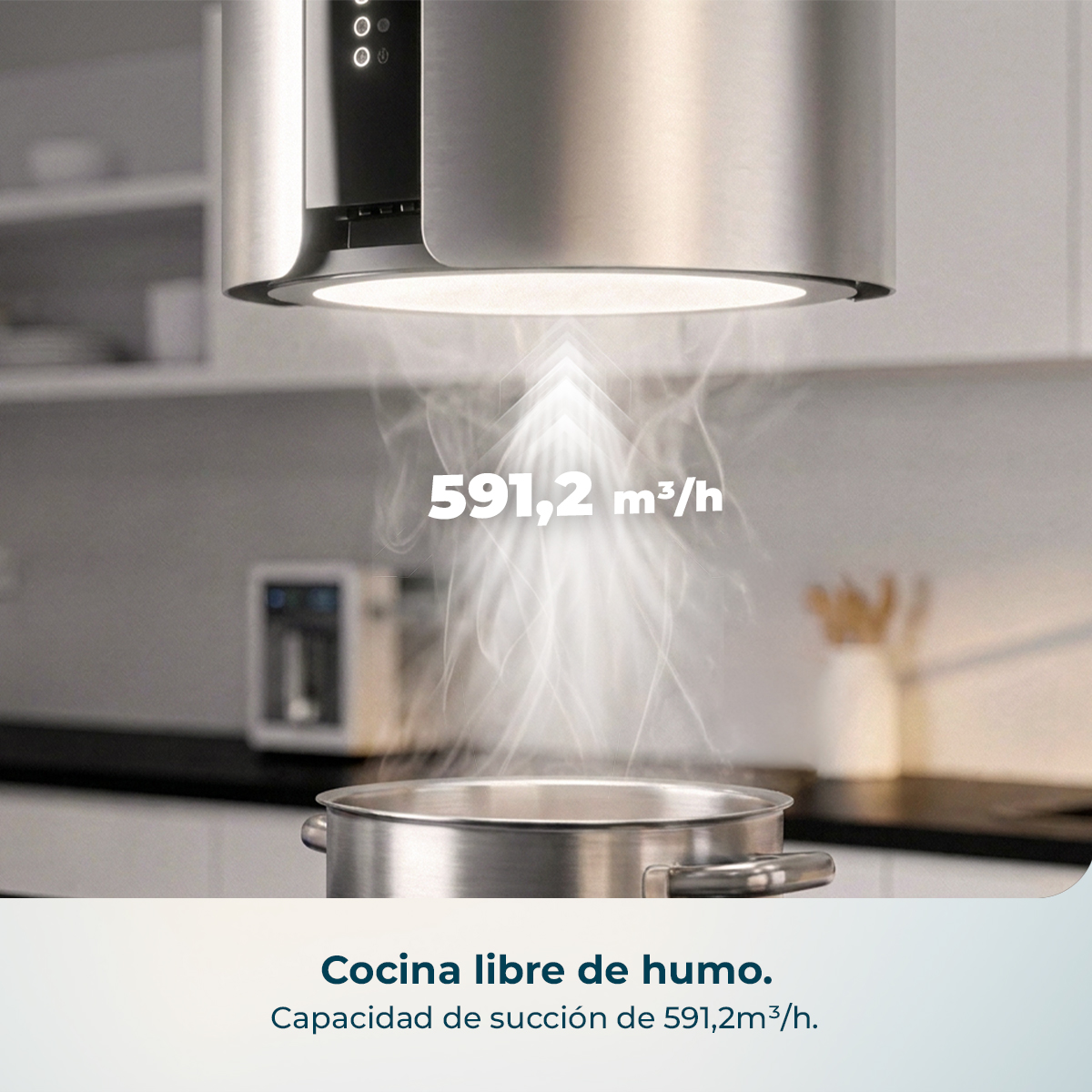 Campana extractora de acero inoxidable sobre una olla hirviendo con capacidad de succión de 591,2 m³/h.