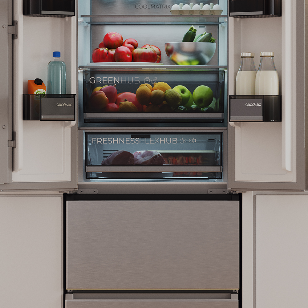 Frigorífico moderno abierto lleno de tomates frescos, fruta en cajones, botellas de leche y bebidas.
