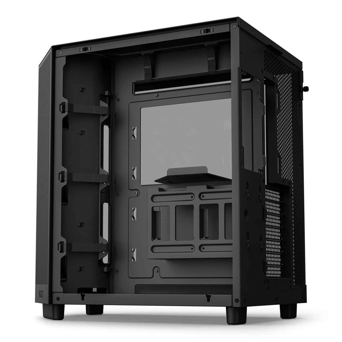 Ein leeres schwarzes PC-Gehäuse mit Glasseitenteil und Kabelmanagement.