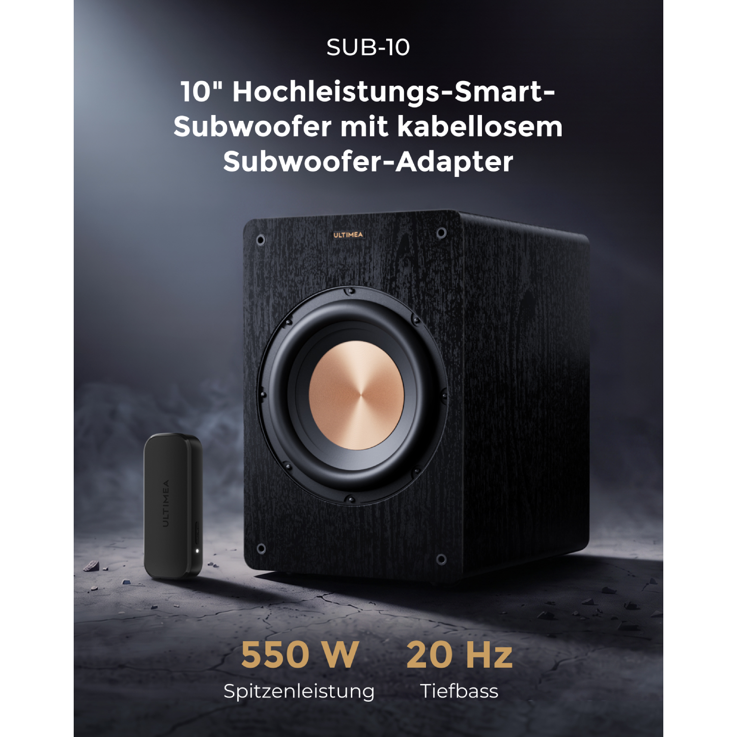 Ein schwarzer 10-Zoll-Subwoofer mit kupferfarbener Membran, kleiner Funkadapter und deutscher Produkttext.