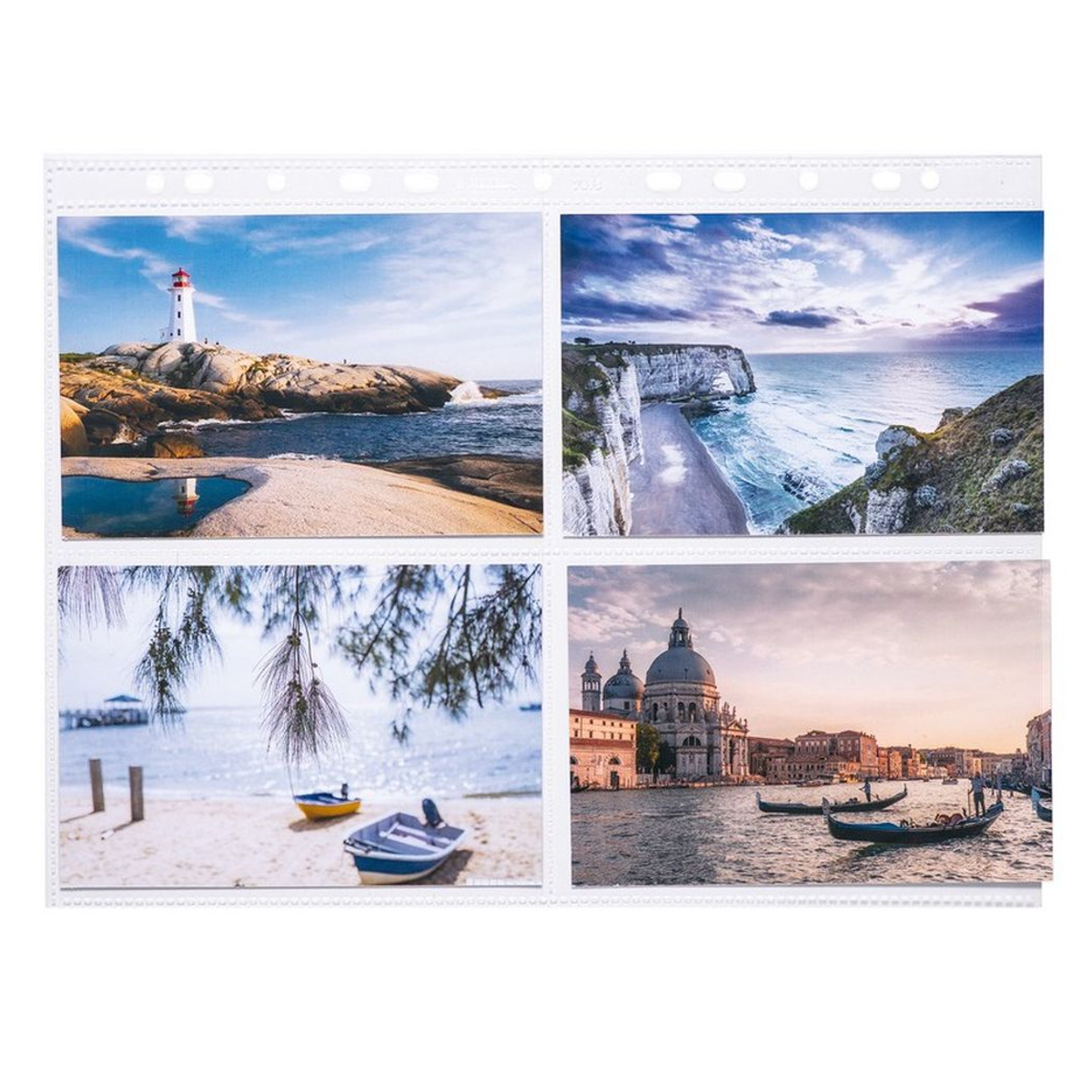 Eine Plastikhülle mit vier Reisefotos: Leuchtturm, Kreidefelsen, Strand mit Booten und Venedig.