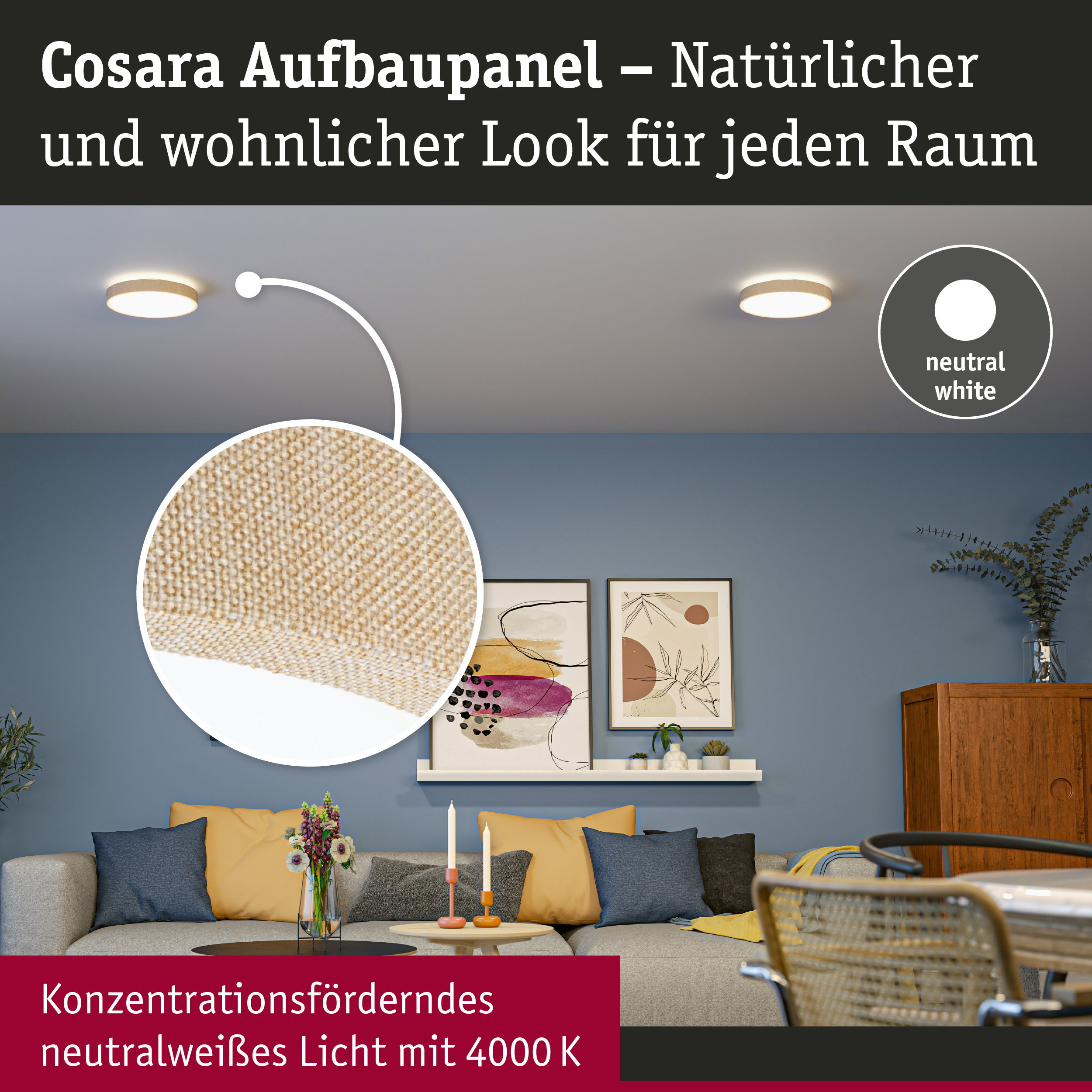 Wohnzimmer mit blauem Regal, Couch, gerahmten Bildern und zwei Holzlachdeckenlampen mit Zoom auf das Material.